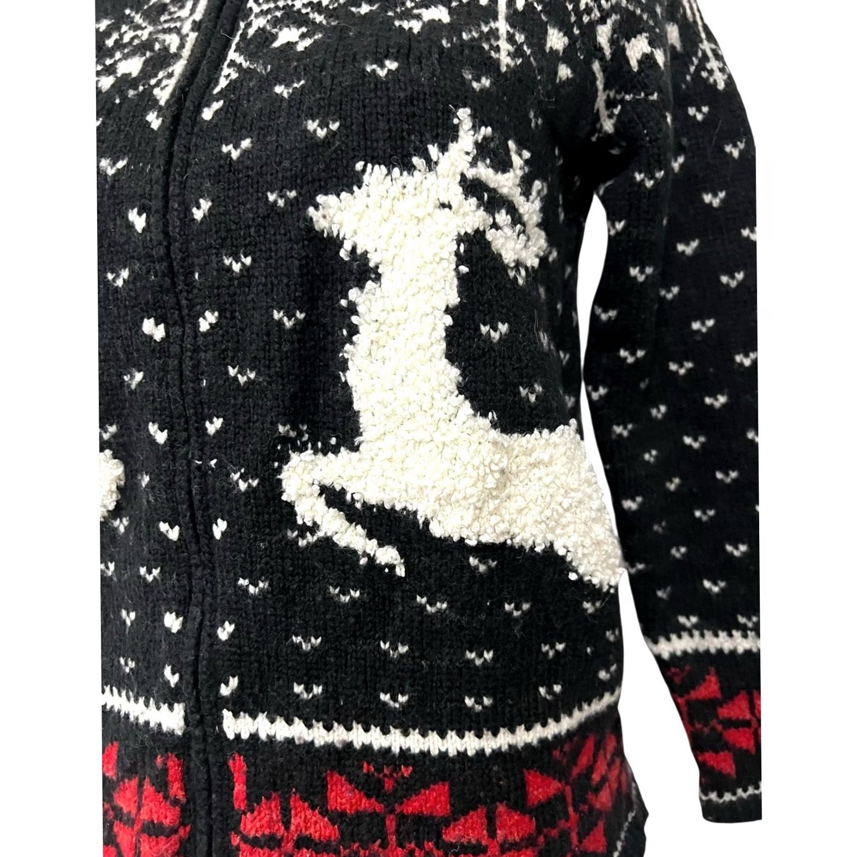 J. Jill VINTAGE J.Jill Sweater Fair Isle Black White Reindeer Holiday Christmas Cardigan XS Petite Women XS Black Fair Isle Reindeer Christmas Womens Size XS / US 0-2 / IT 36-38 - 4 Thumbnail