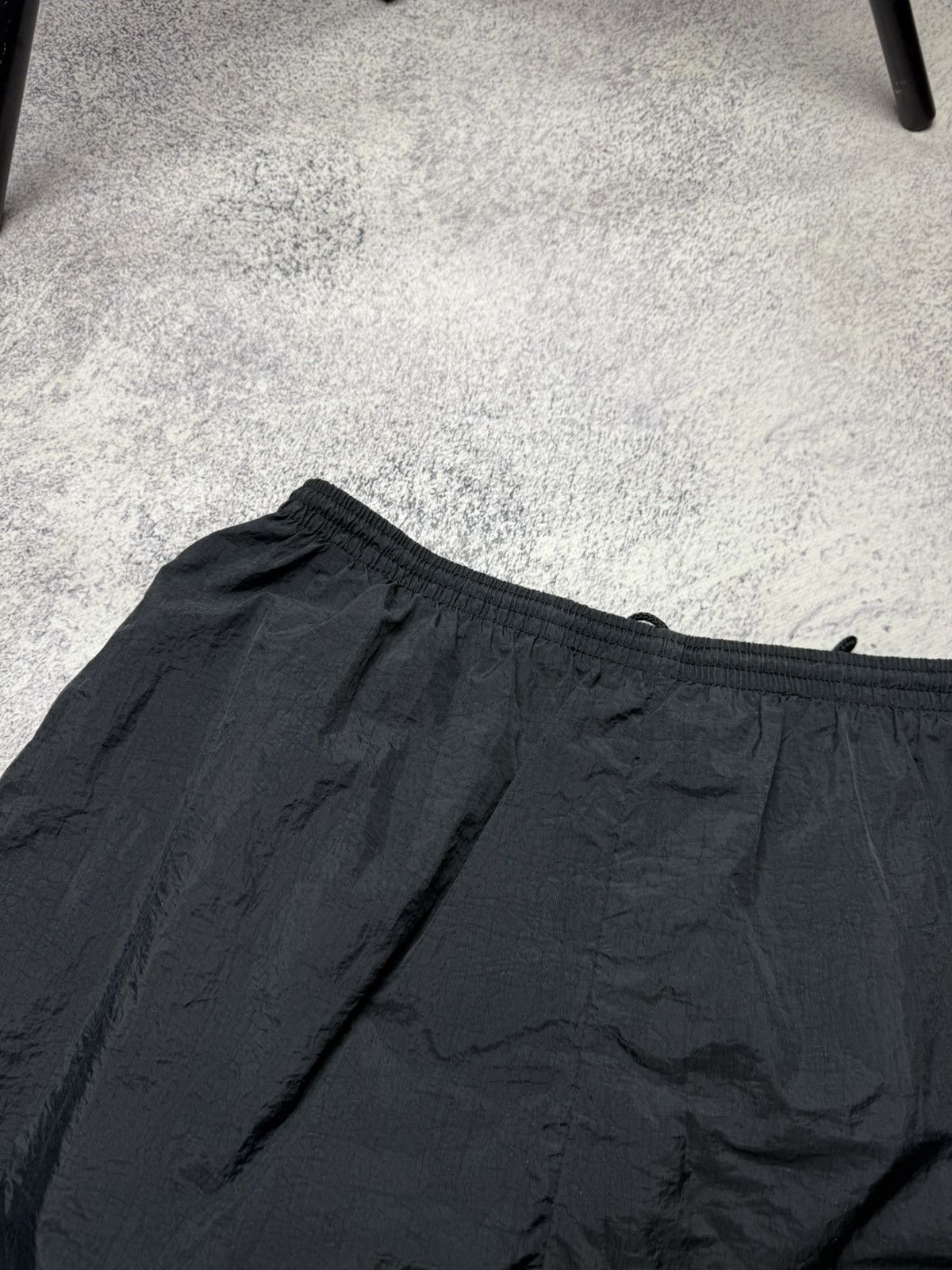 Nike Vintage Nike Nylon Shorts Y2K Size US 34 / EU 50 - 13 Thumbnail