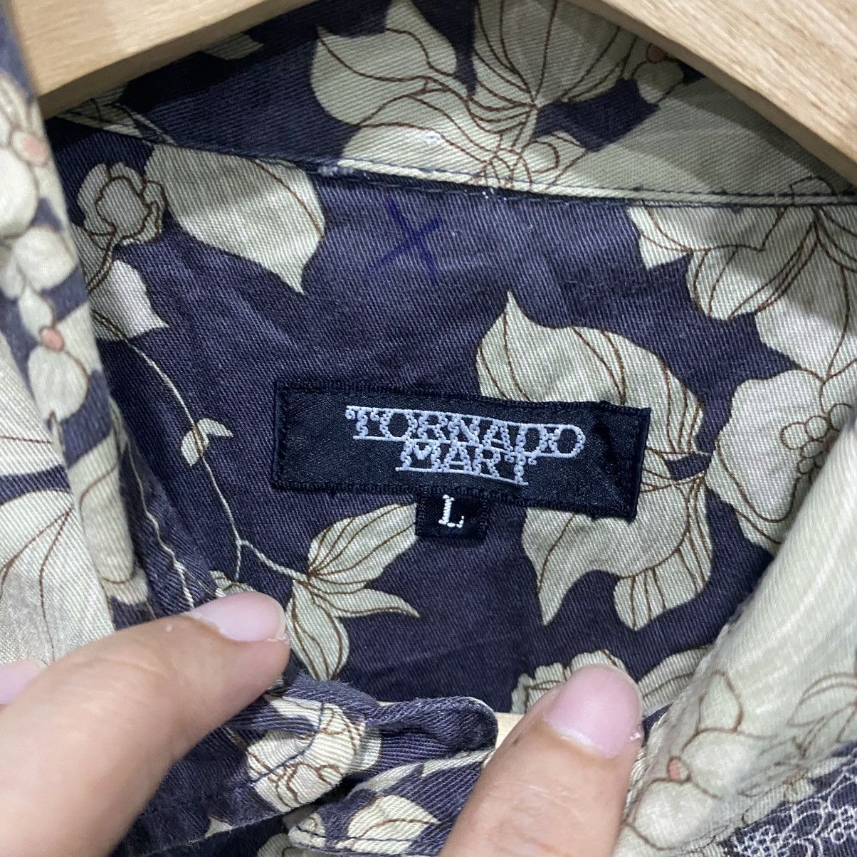 Tornado Mart Vintage Y2K Tornado Mart Japan Floral Pattern L/S Shirt Size US M / EU 48-50 / 2 - 10 Thumbnail
