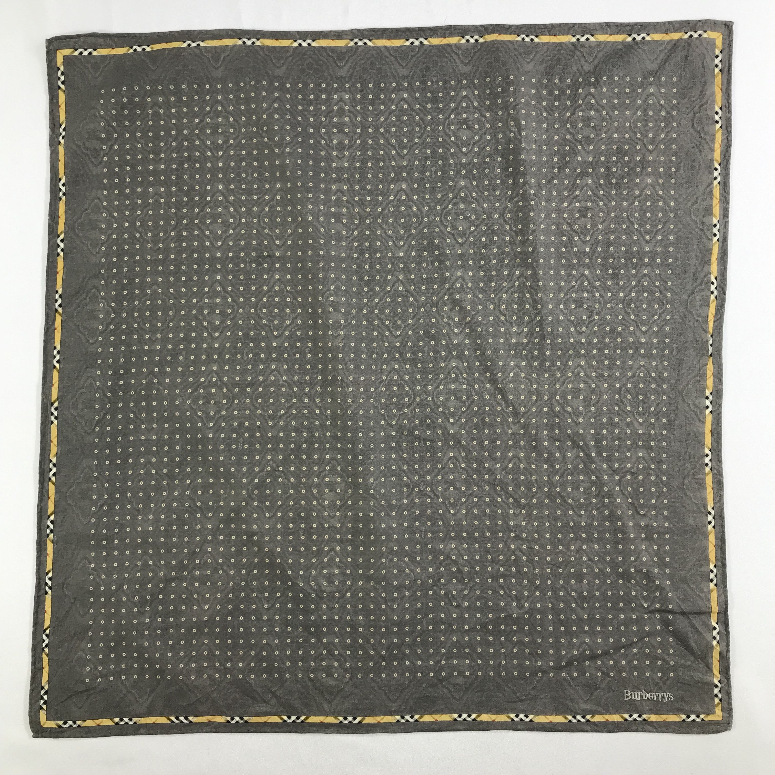 Burberry × Vintage Burberry Bandana / Handkerchief / Neckerchief - S2591 Size ONE SIZE - 1 Thumbnail