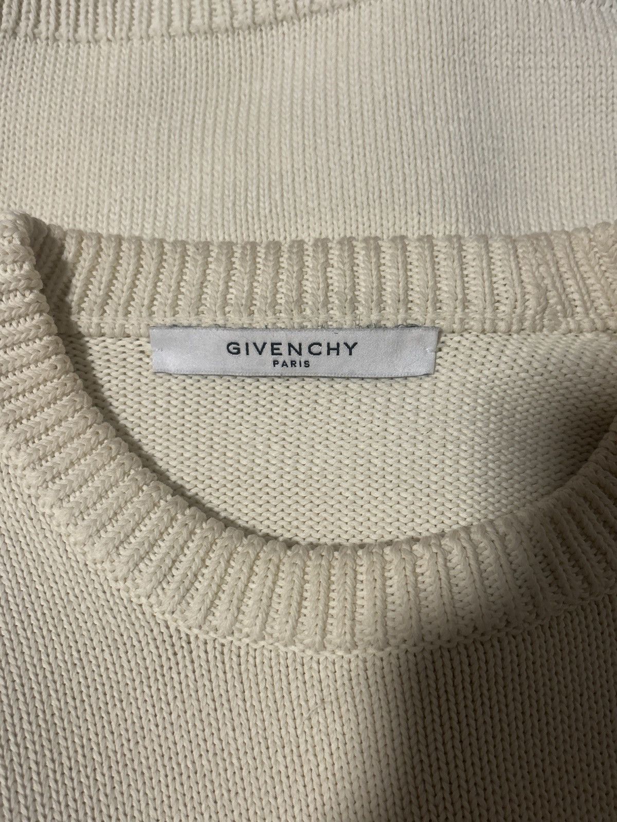 Givenchy Givenchy Upside Down Reverse Off White Logo Knit Sweater Size US S / EU 44-46 / 1 - 4 Thumbnail