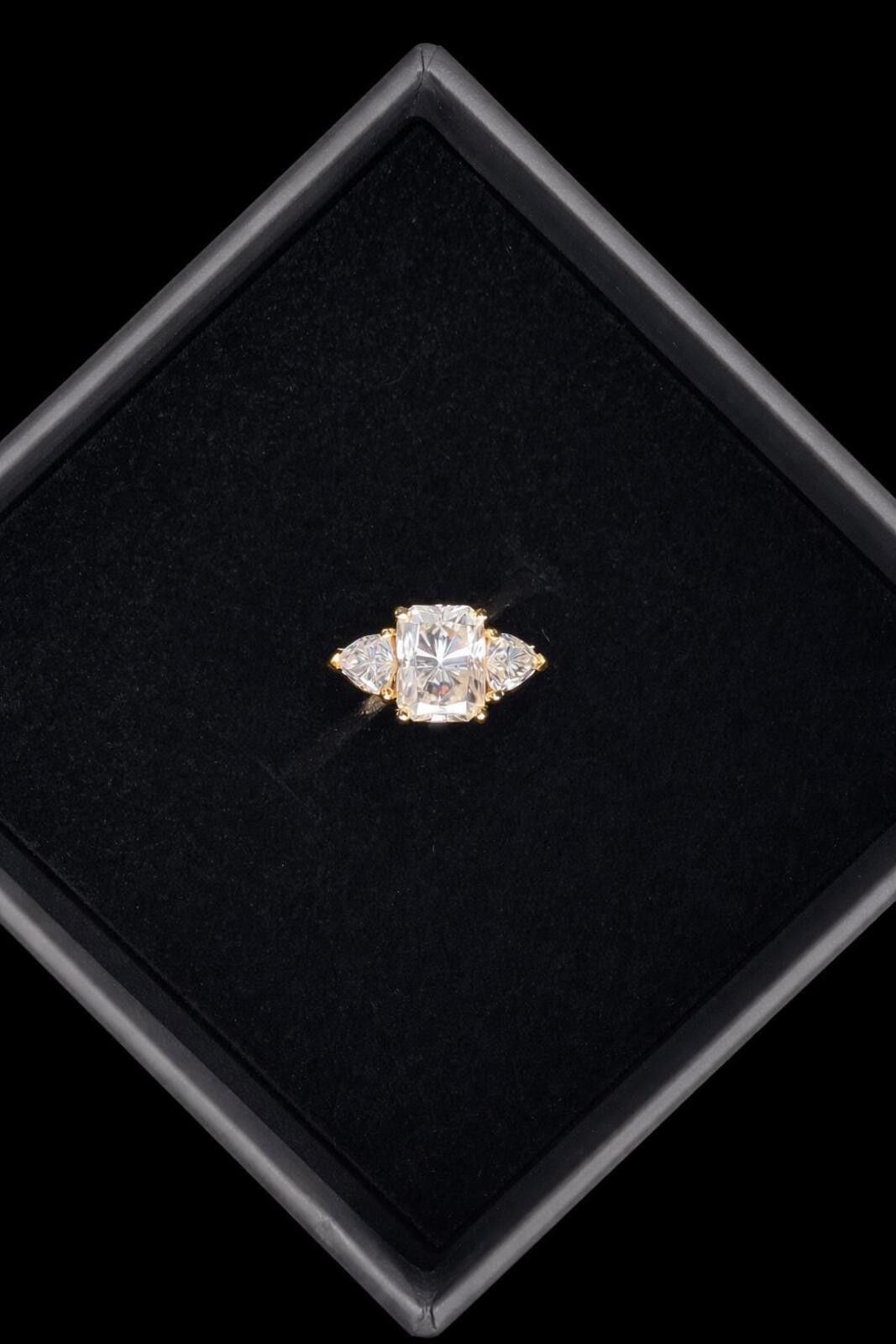 Other 2.5ct Moissanite Trilogy Engagement Ring | GRA Certified Size ONE SIZE - 3 Thumbnail