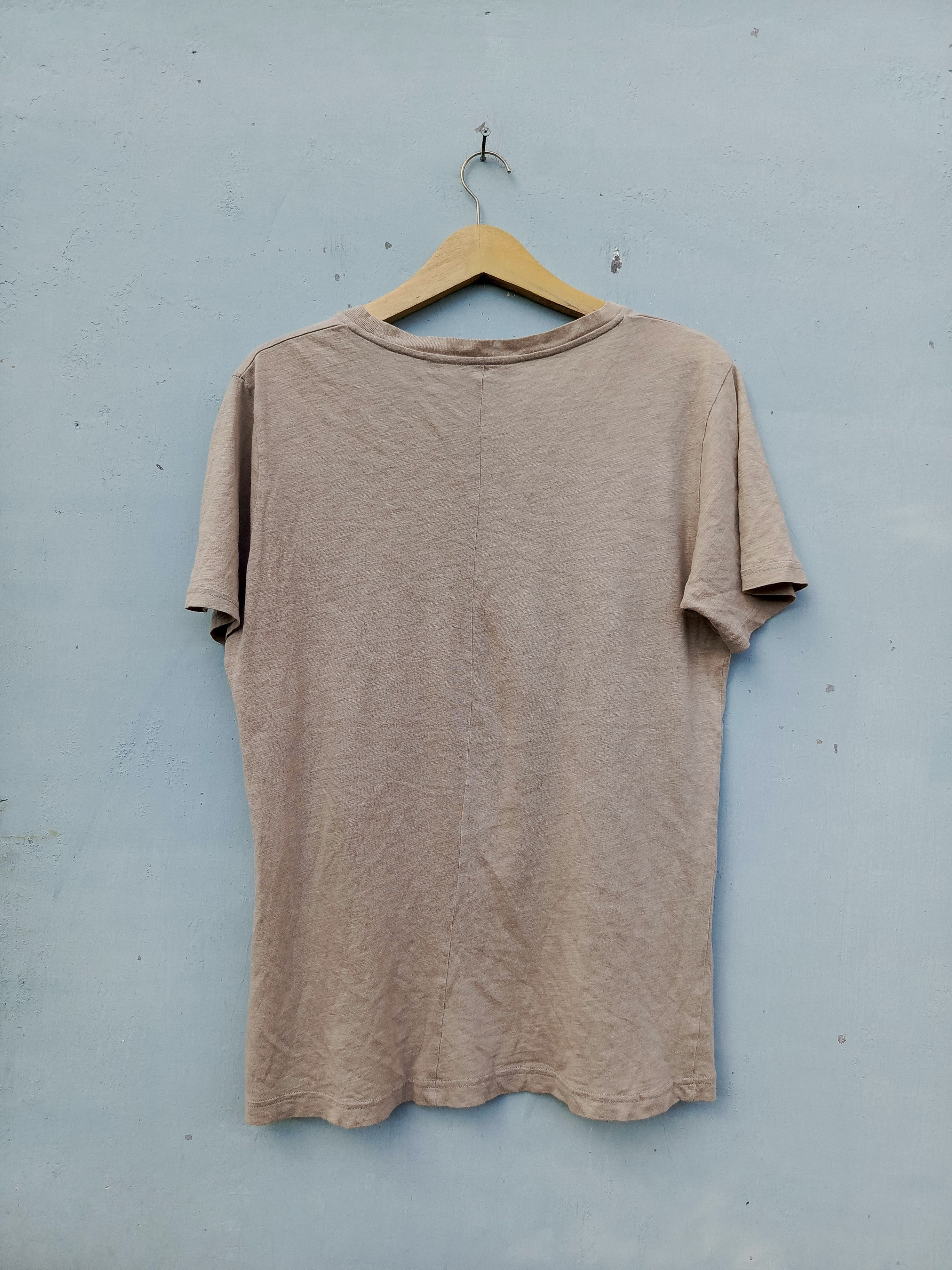 Undercover Undercover x Uniqlo New Standard Family Tee Size US M / EU 48-50 / 2 - 8 Thumbnail