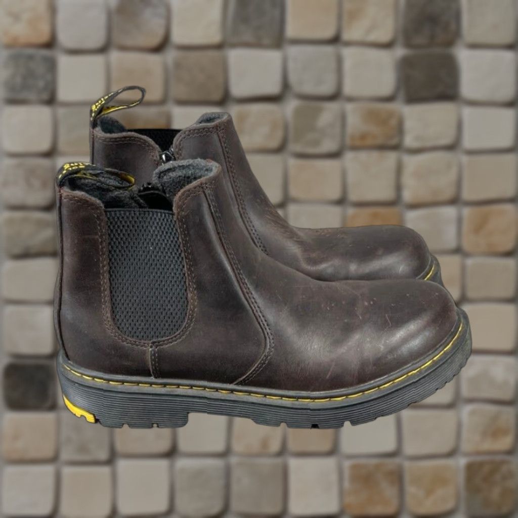 Martens Chelsea Boots Womens Size Black Leather Ankle