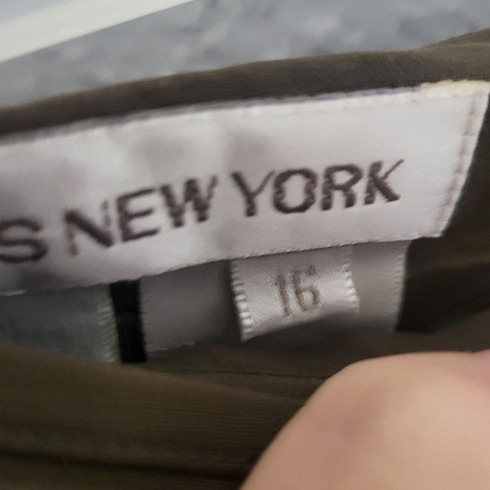 Jones New York Jones New York Army Green Silk Blazer & Skirt Set - Size 16 Size 38" / US 16 / IT 52 - 6 Thumbnail