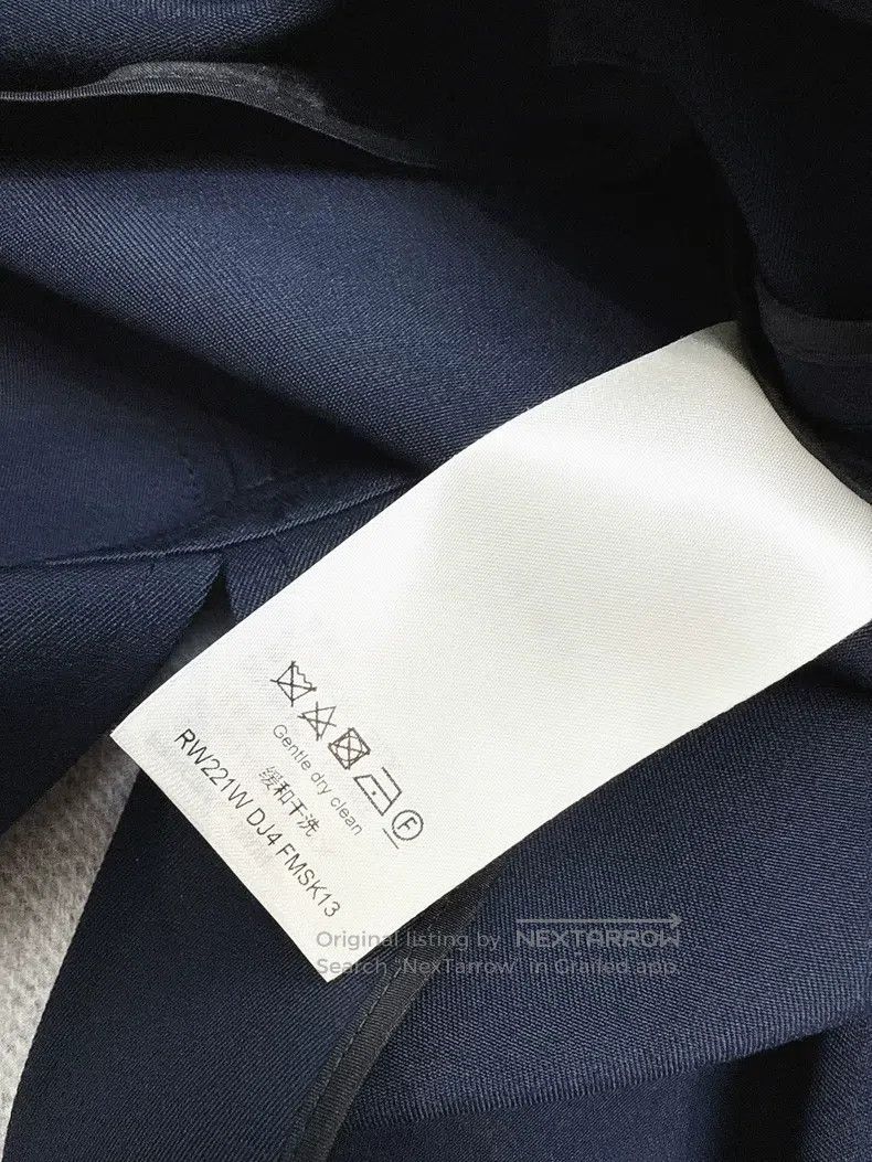 Louis Vuitton Louis Vuitton Dark blue leather zipper skirt suit skirt Size 33" - 5 Thumbnail