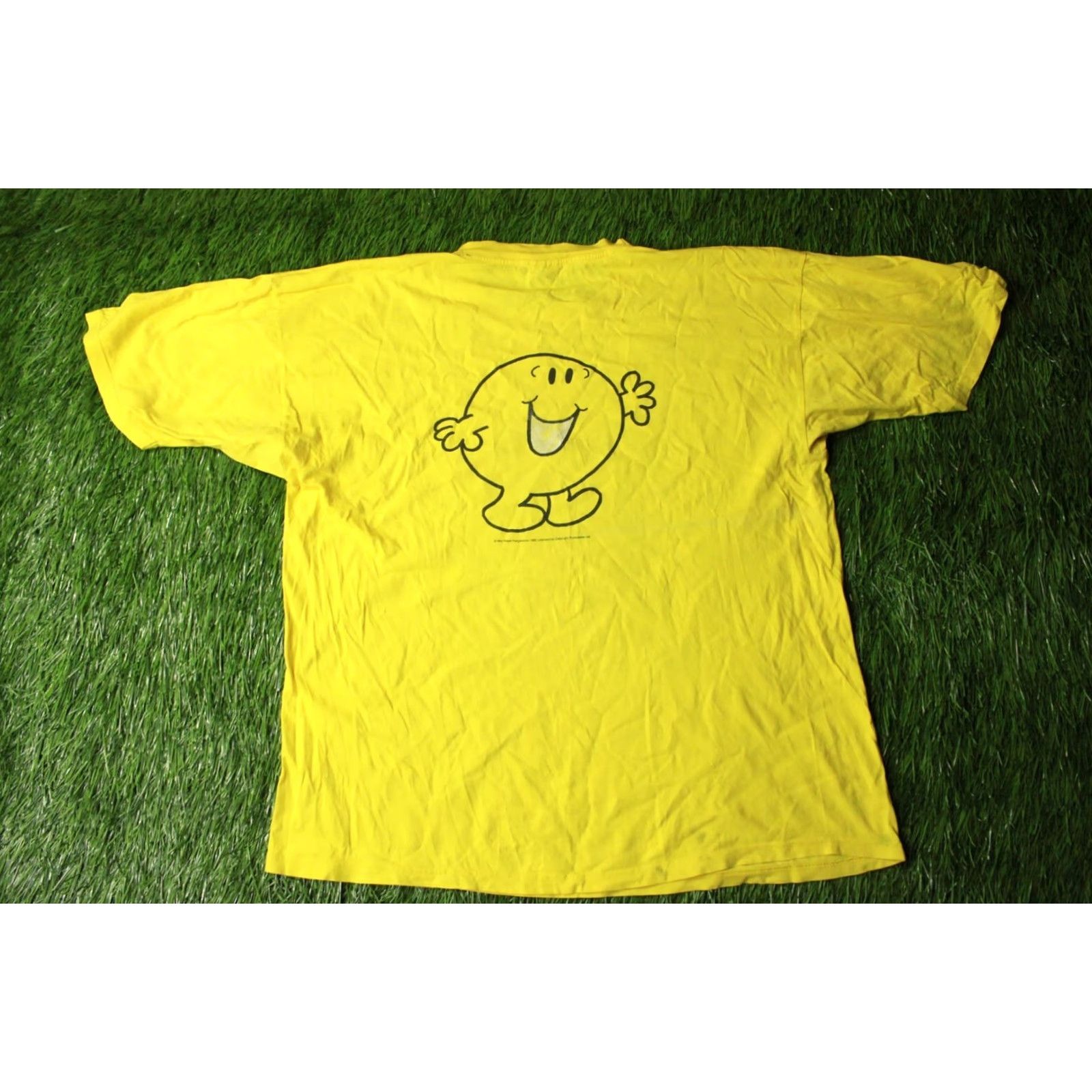 Greats VINTAGE Nike Shirt XL The City Of Glasgow Great Scottish Run 1995 Mens Yellow Short Sleeve Cotton T-Shirt Jersey 1990s Size US XL / EU 56 / 4 - 2 Thumbnail