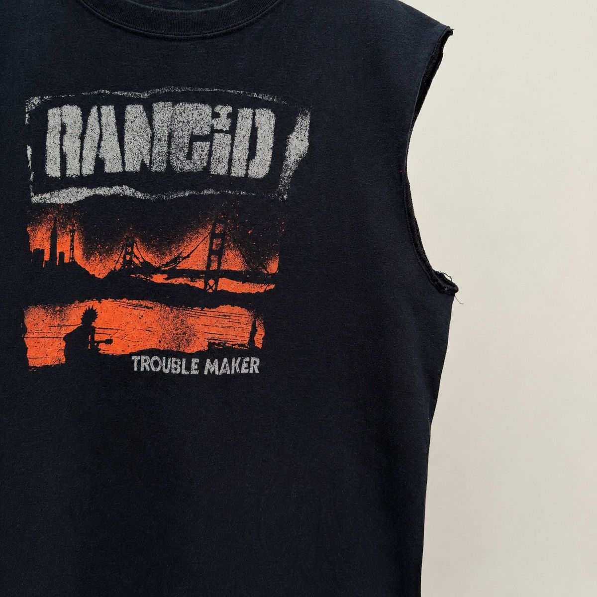 Band Tees Rancid Trouble Maker Tour 2017 Cut-Off Sleeveless Size US L / EU 52-54 / 3 - 5 Thumbnail