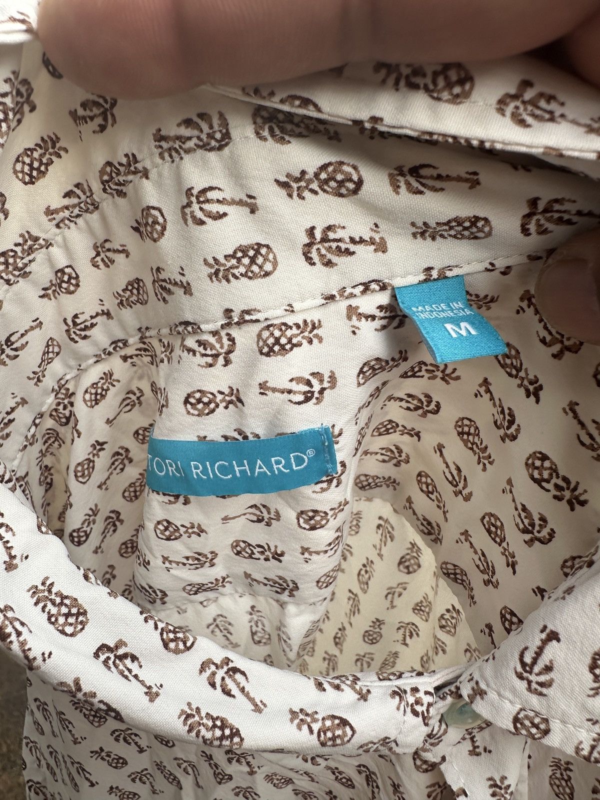 Tori Richard PreOwned Tori Richard Beige Hawaiian Print Men's M Size US M / EU 48-50 / 2 - 4 Thumbnail