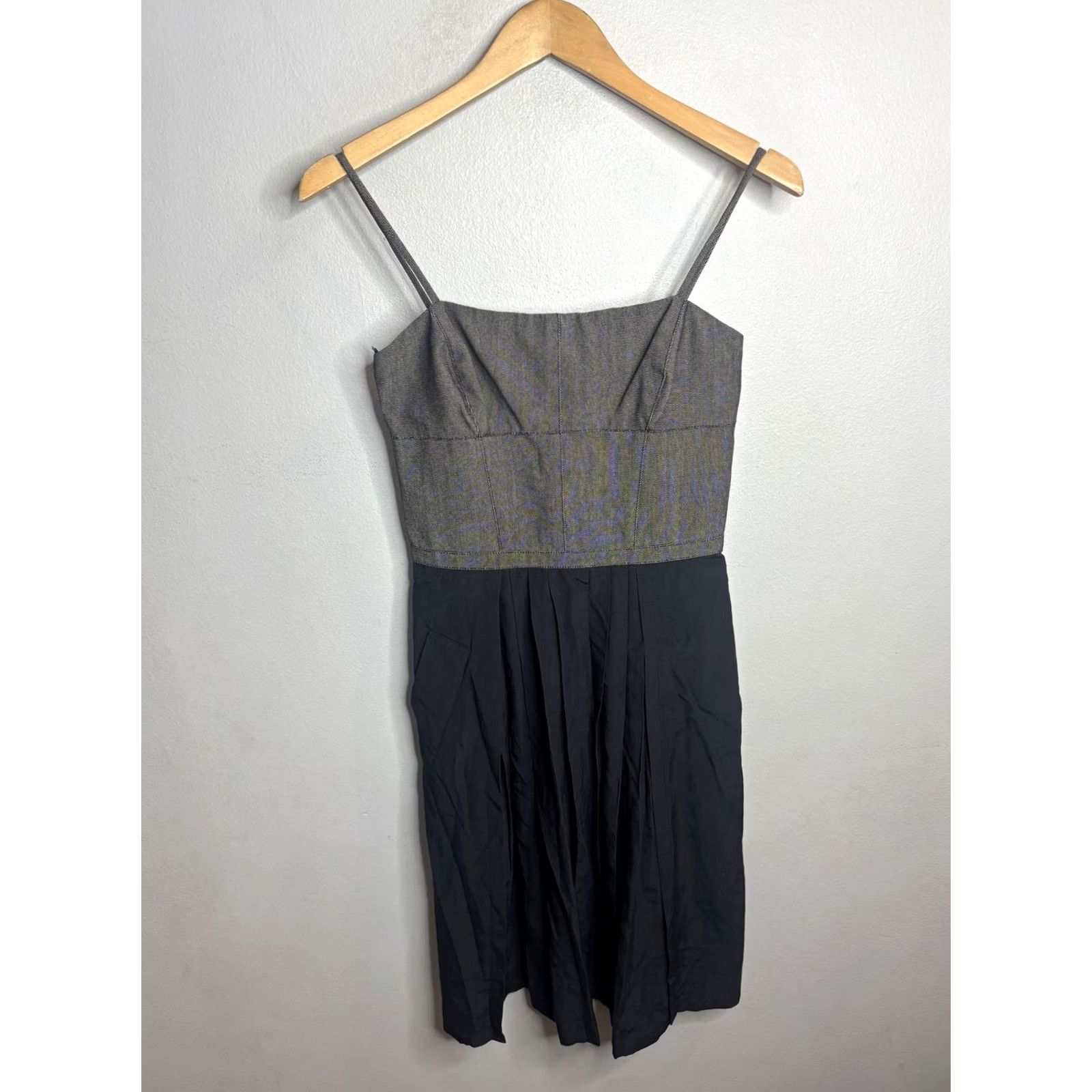 Narciso Rodriguez VINTAGE? No. Narciso Rodriguez Dress Womens 2 Black Gray Strappy Pleated Midi Made In Italy Size XS / US 0-2 / IT 36-38 - 4 Thumbnail