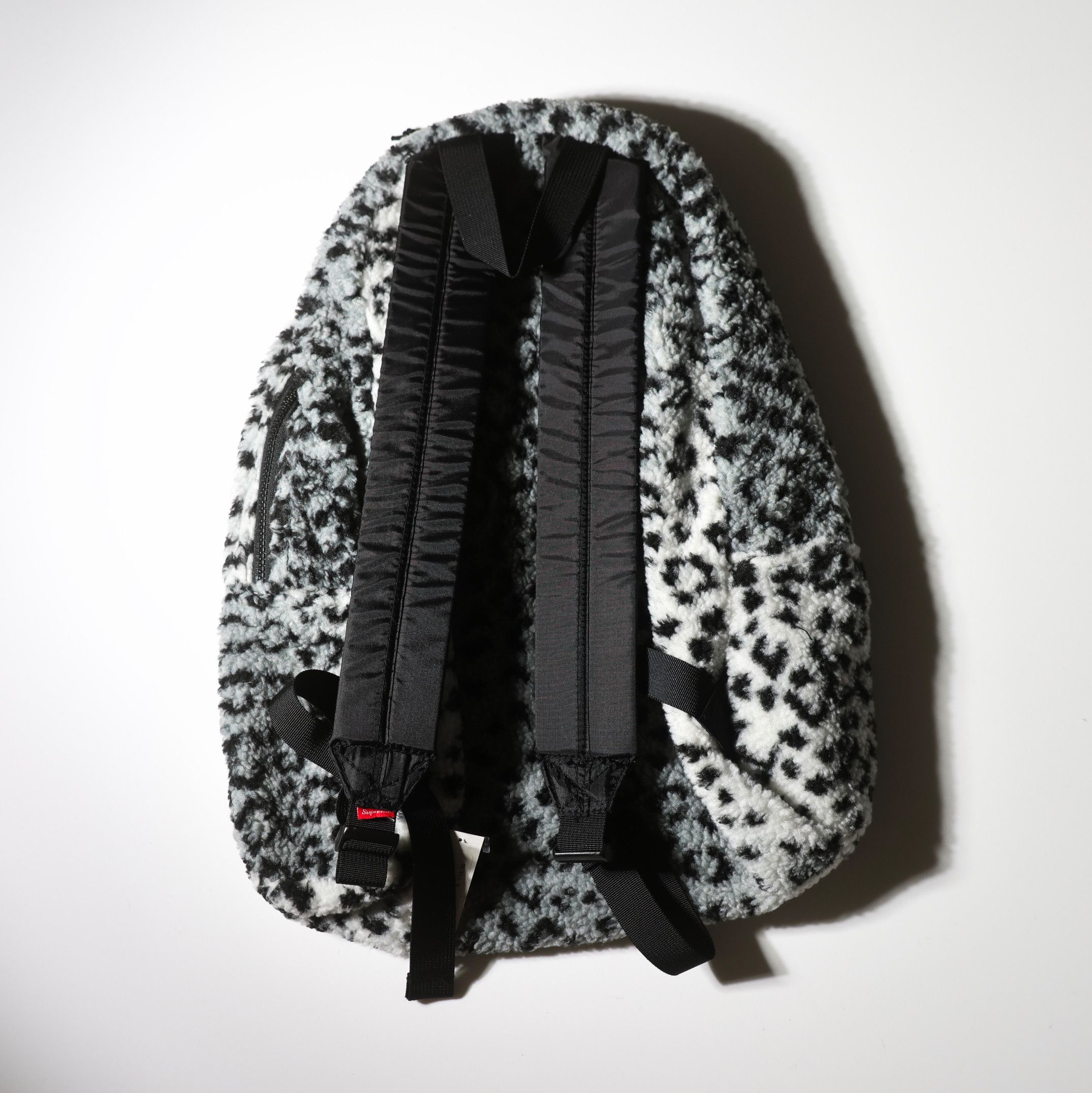 Supreme 17FW SUPREME LEOPARD FLEECE BACKPACK Size ONE SIZE - 3 Thumbnail
