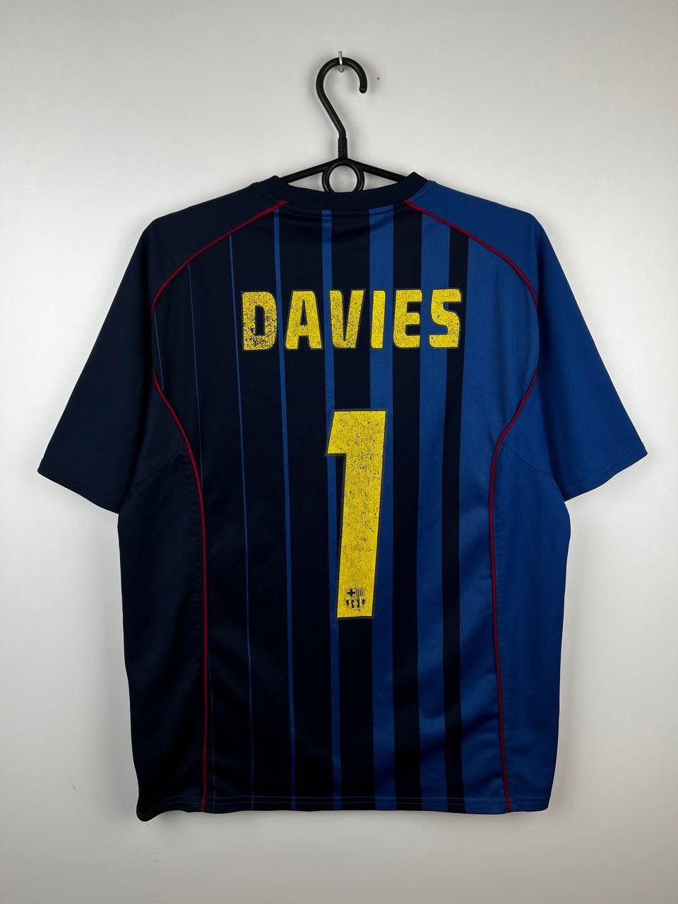 Vintage Barcelona Nike Davies vintage t-shirts size M Size US M / EU 48-50 / 2 - 2 Thumbnail