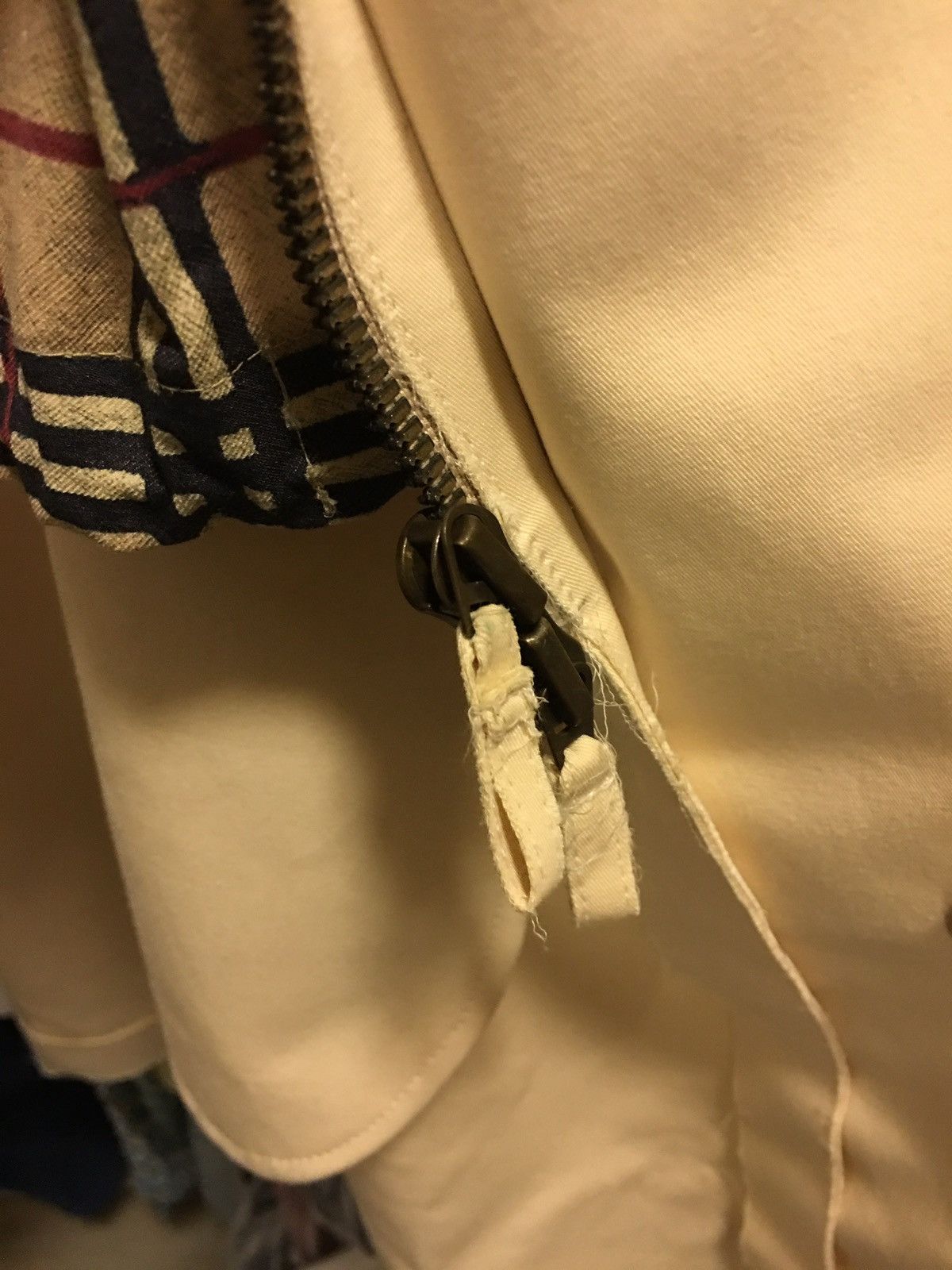 Burberry Prorsum Burberry Prorsum Raincoat with detachable hood Size US L / EU 52-54 / 3 - 7 Thumbnail