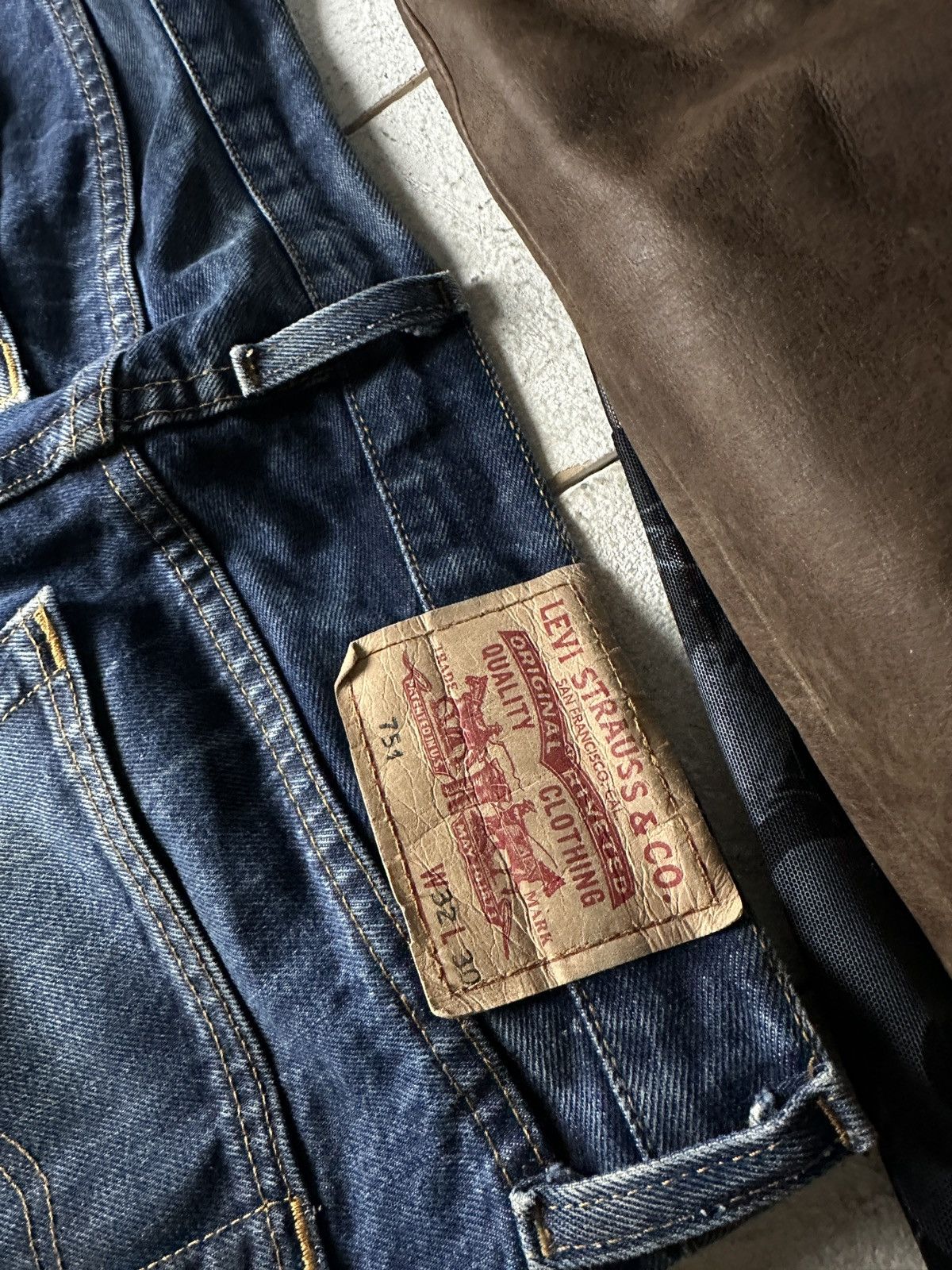 Levi's 🚨Vintage 90s Levis Jeans 751 LEGEND y2k Light Wash Denim Size US 32 / EU 48 - 17 Thumbnail