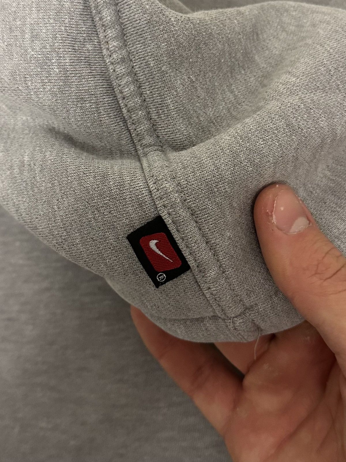 Nike Nike Vintage Sweatshirt Big logo Boxy grey Japanese Y2K Size US L / EU 52-54 / 3 - 9 Thumbnail