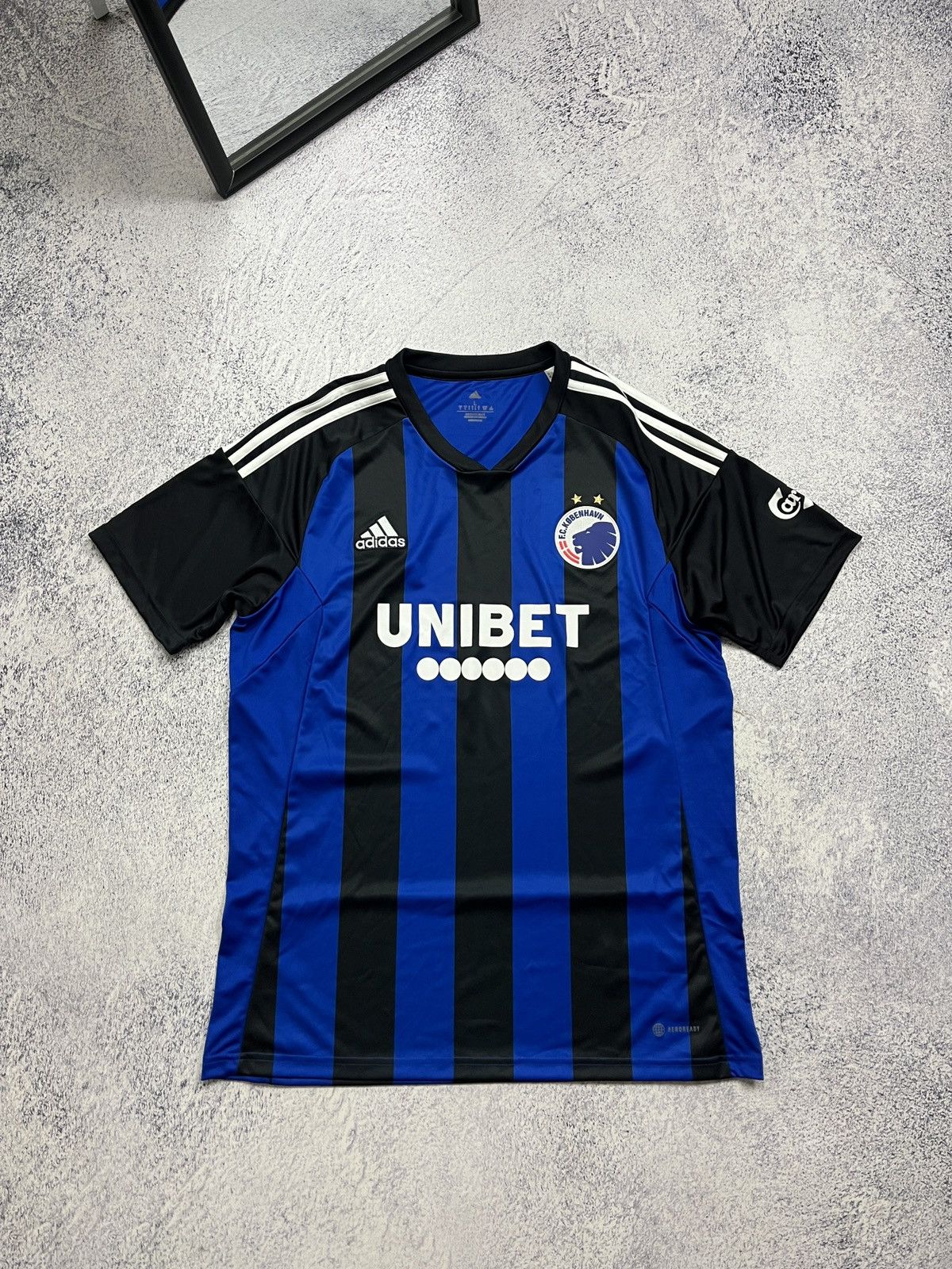Adidas F.C. KOBENHAVN 2022 Adidas Soccer Jersey Carlsberg Striped Size US L / EU 52-54 / 3 - 1 Thumbnail
