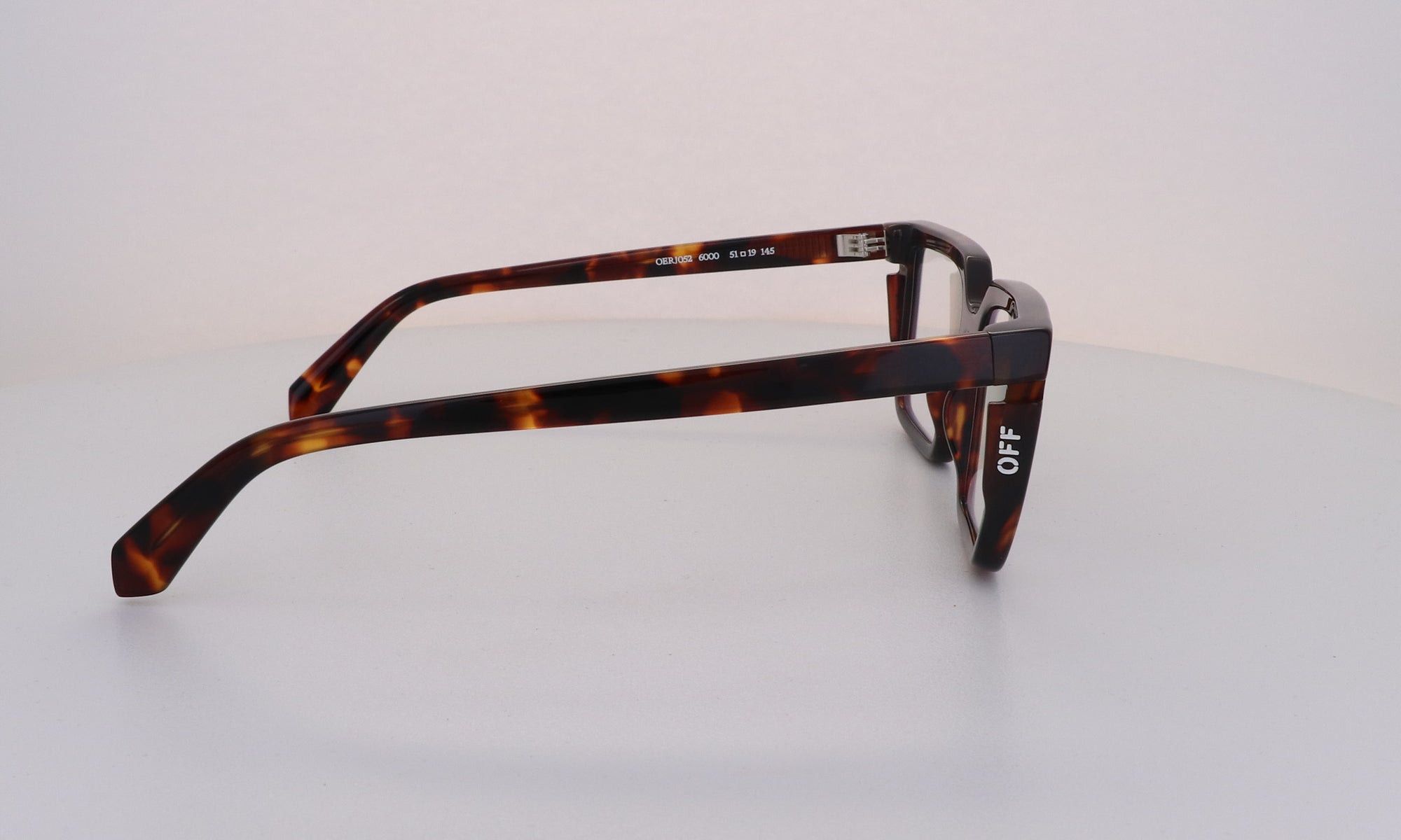 Off-White OFF-WHITE-STYLE 52 (OERJ052S24PLA0016000-FR) Size ONE SIZE - 8 Thumbnail