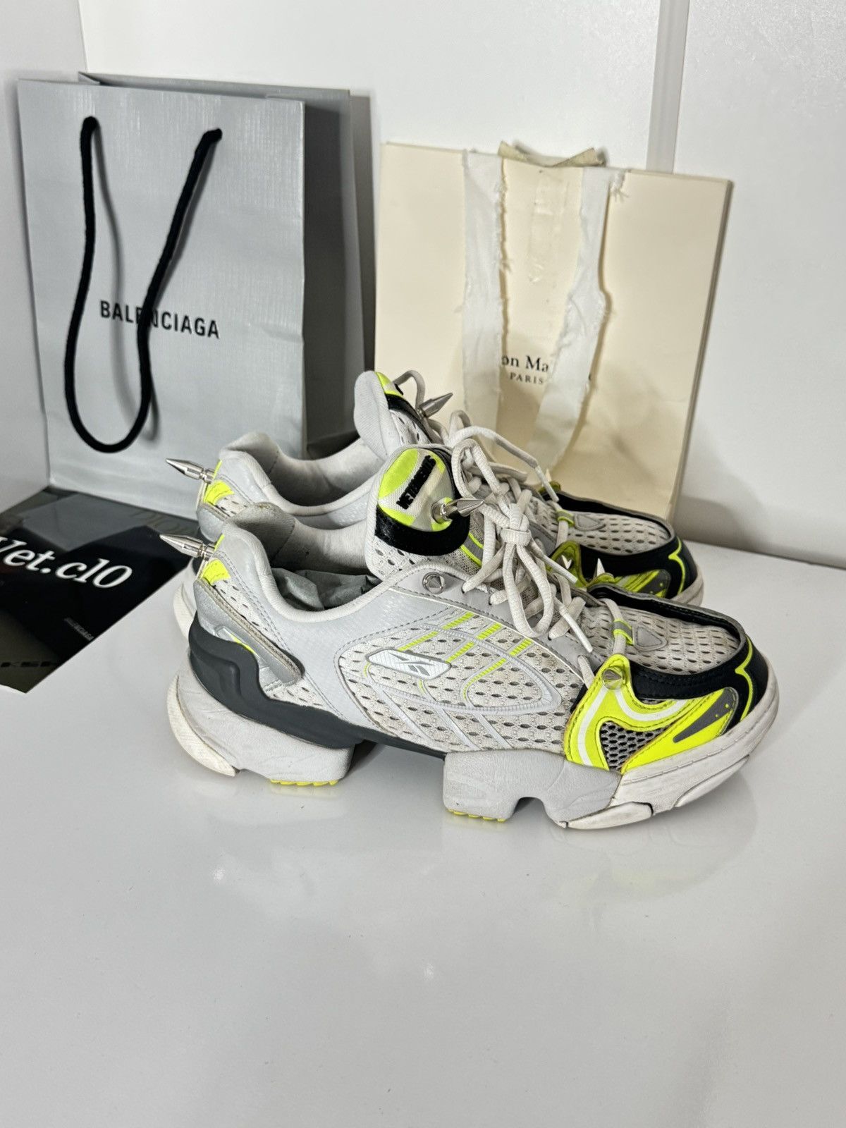 Vetements ✅ Vetements White Green Spike Runner 400 38.5 Snackers Size US 8.5 / IT 38.5 - 6 Thumbnail