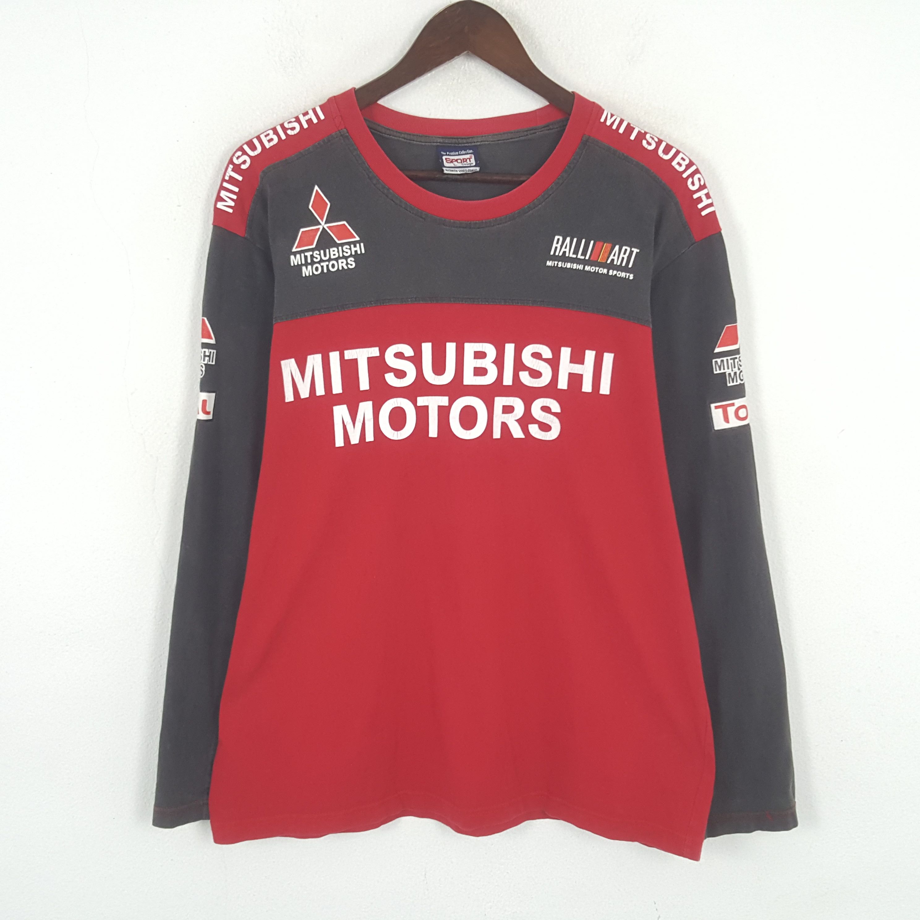 Vintage Vintage Mitsubishi Motors Racing Tshirt Size US L / EU 52-54 / 3 - 1 Thumbnail