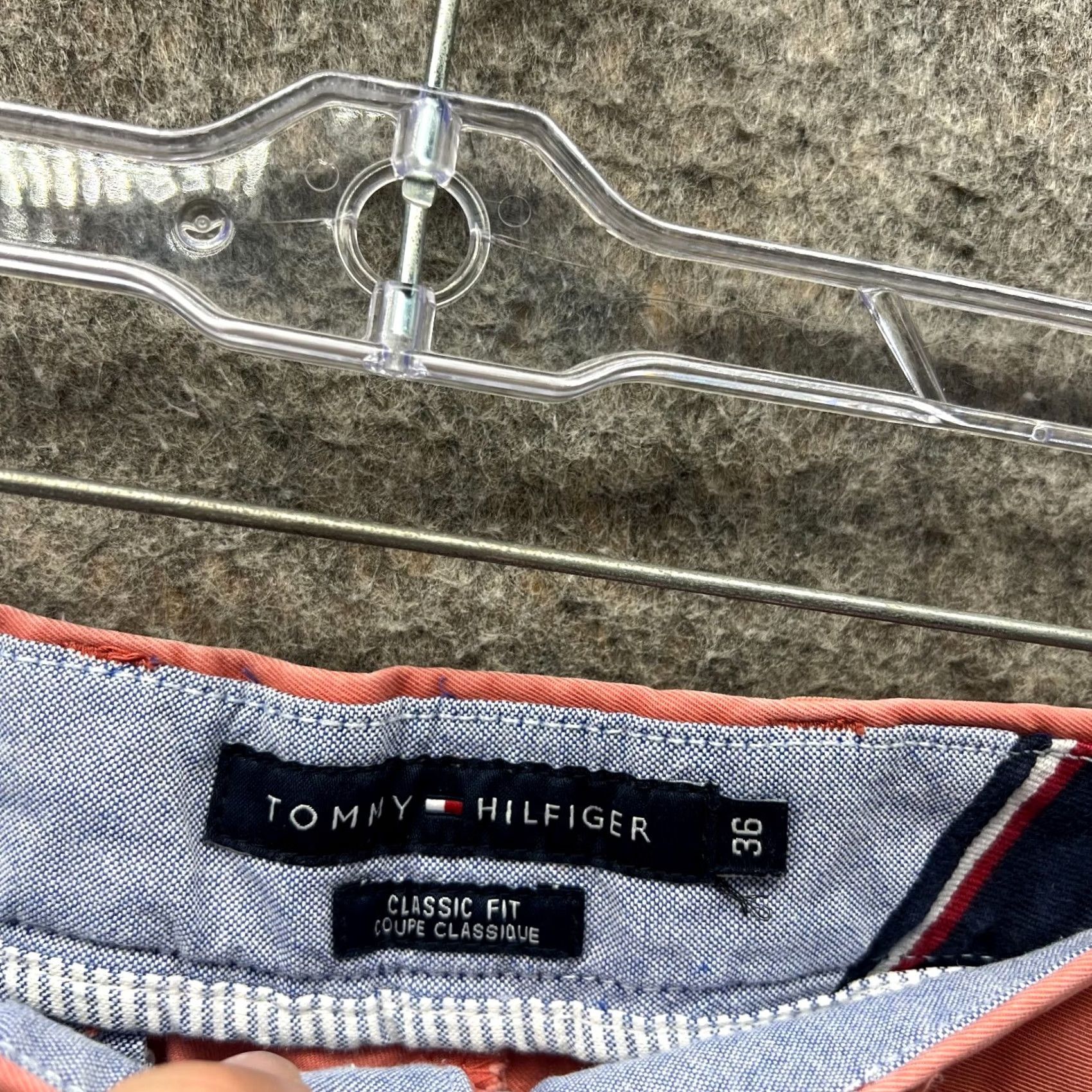 Tommy Hilfiger Tommy Hilfiger Shorts Men 36 Peach Pink Chino Flat Front Classic Fit Casual Canvas 36 Pink Mens Regular Shorters? Size US 36 / EU 52 - 4 Thumbnail