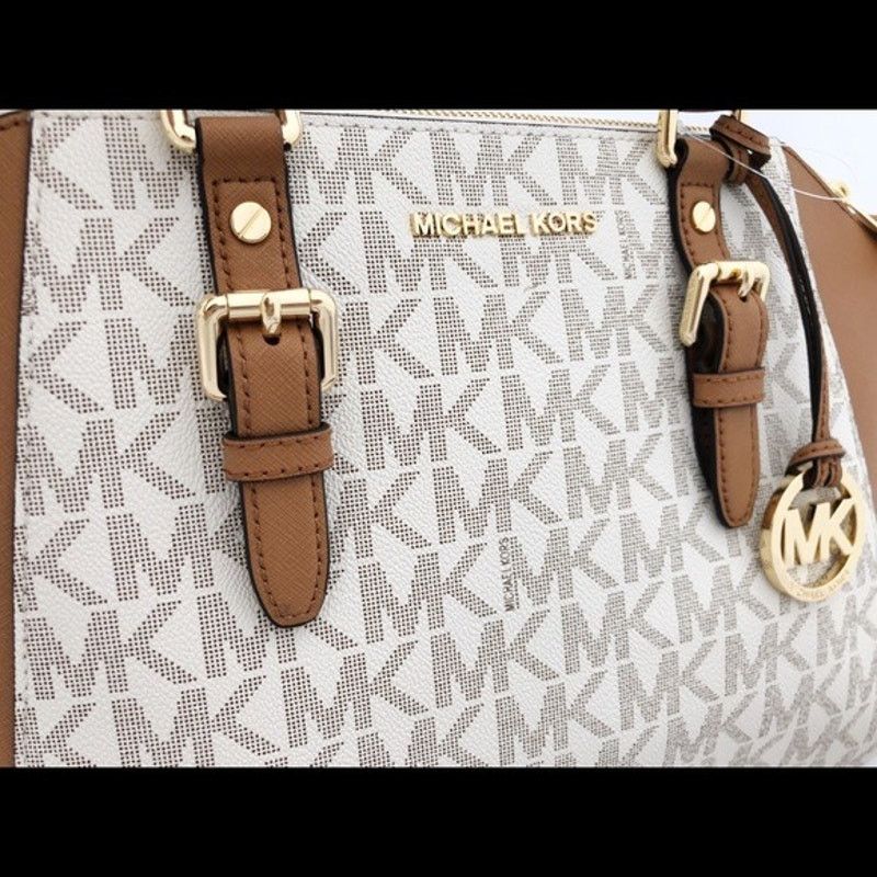 Michael Kors Michael Kors Ciara Vanilla Acorn Signature Convertible Bag Size ONE SIZE - 4 Thumbnail