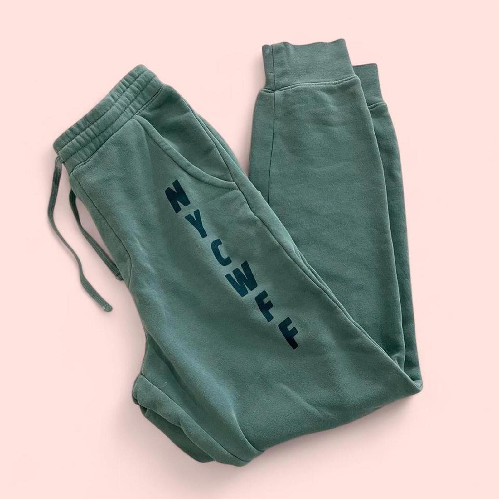 Independent Trading Co. Green NYC joggers Size 28" / US 6 / IT 42 - 1 Thumbnail