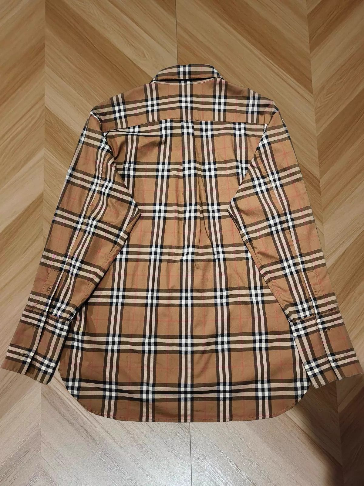 Burberry Burberry women's 99 New Authentic Check Shirt UK10 Size M / US 6-8 / IT 42-44 - 2 Thumbnail