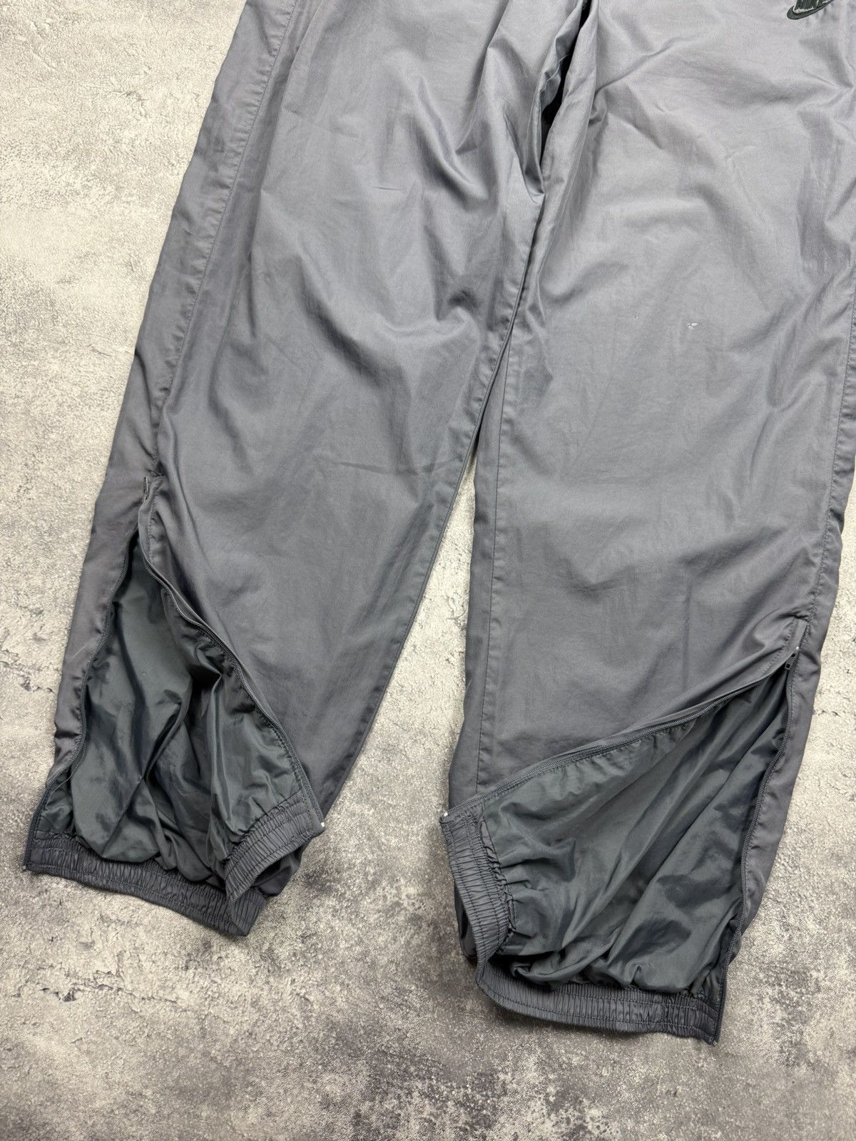 Nike Vintage 90’s Nike Nylon Track Pants Drill Y2K Sweatpants Size US 34 / EU 50 - 11 Thumbnail