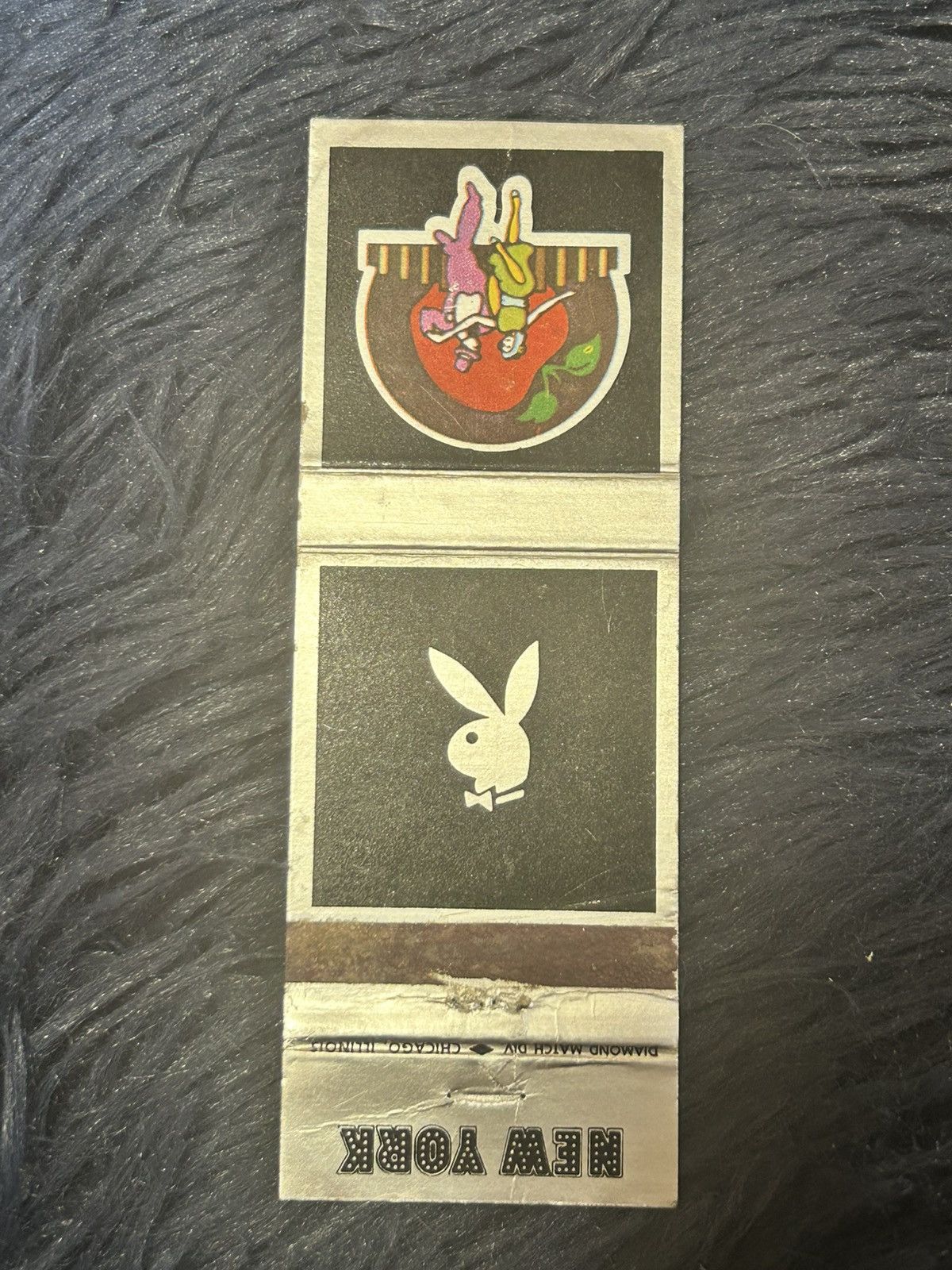 Handmade Handcrafted vintage 1978 matchbook playboy bunny necklace Size ONE SIZE - 4 Thumbnail