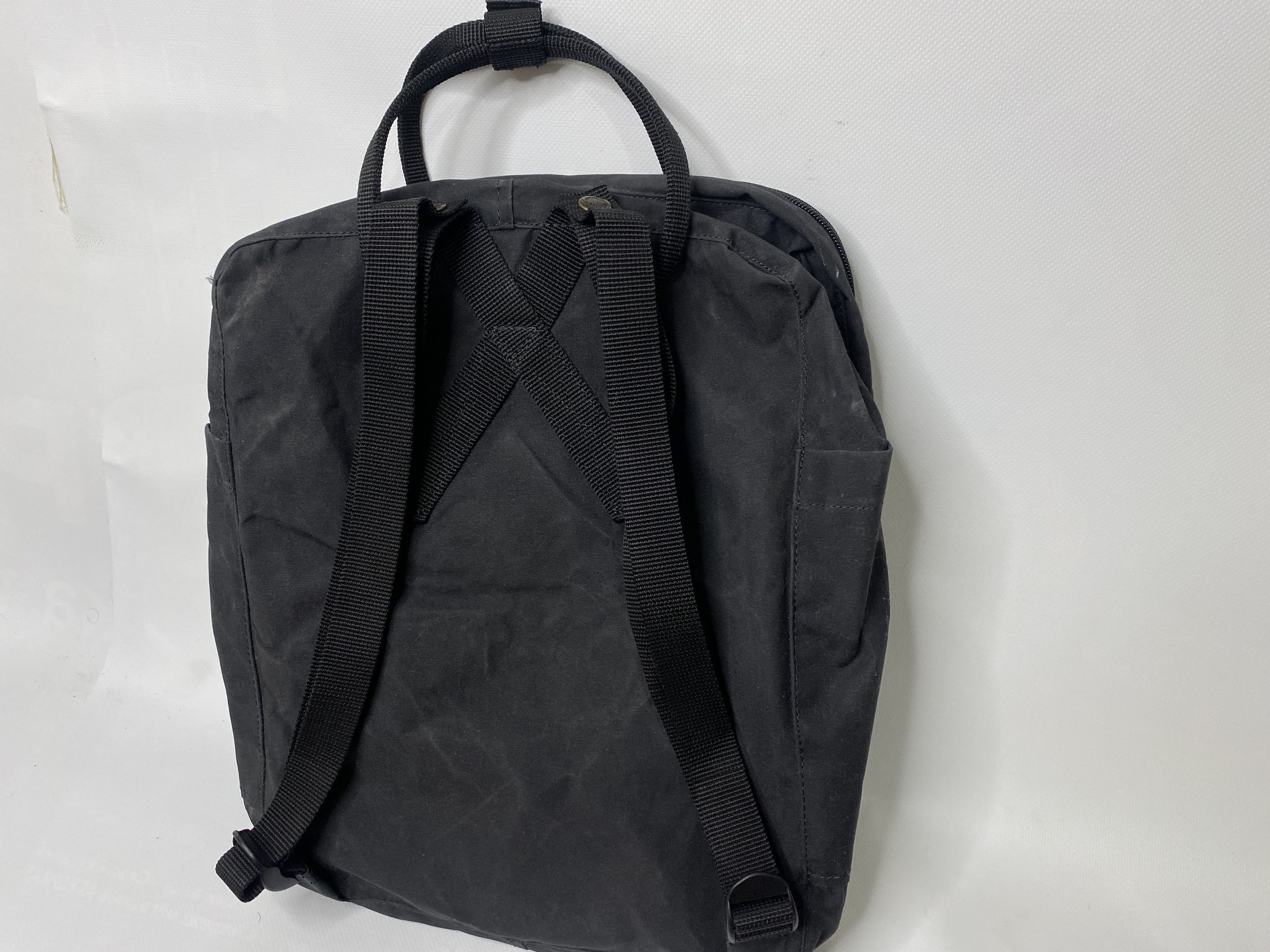 Fjallraven FJALLRAVEN KANKEN BLACK BACKPACK CLASSIC STYLE 23510 Size ONE SIZE - 2 Thumbnail