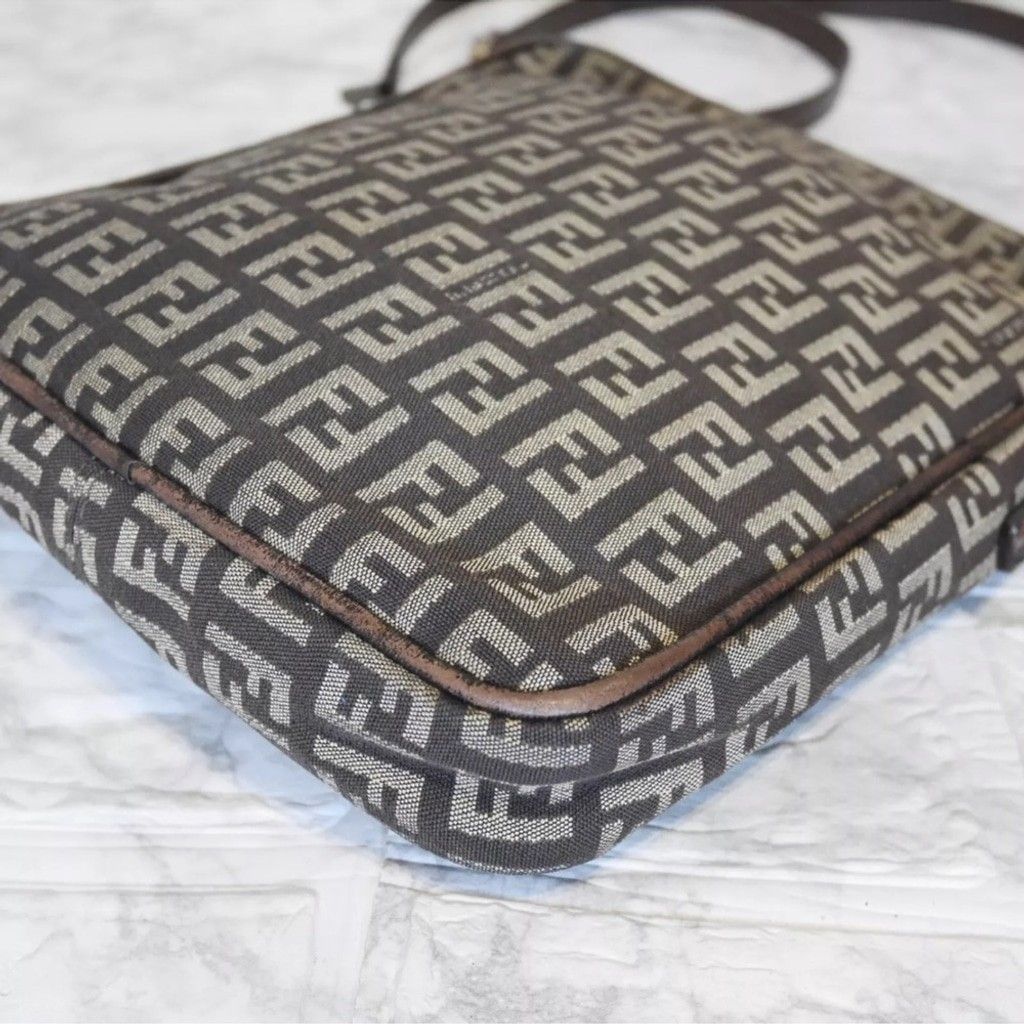 Fendi Fendi Brown Crossbody Bag with Iconic FF Zucca Monogram Size ONE SIZE - 7 Thumbnail