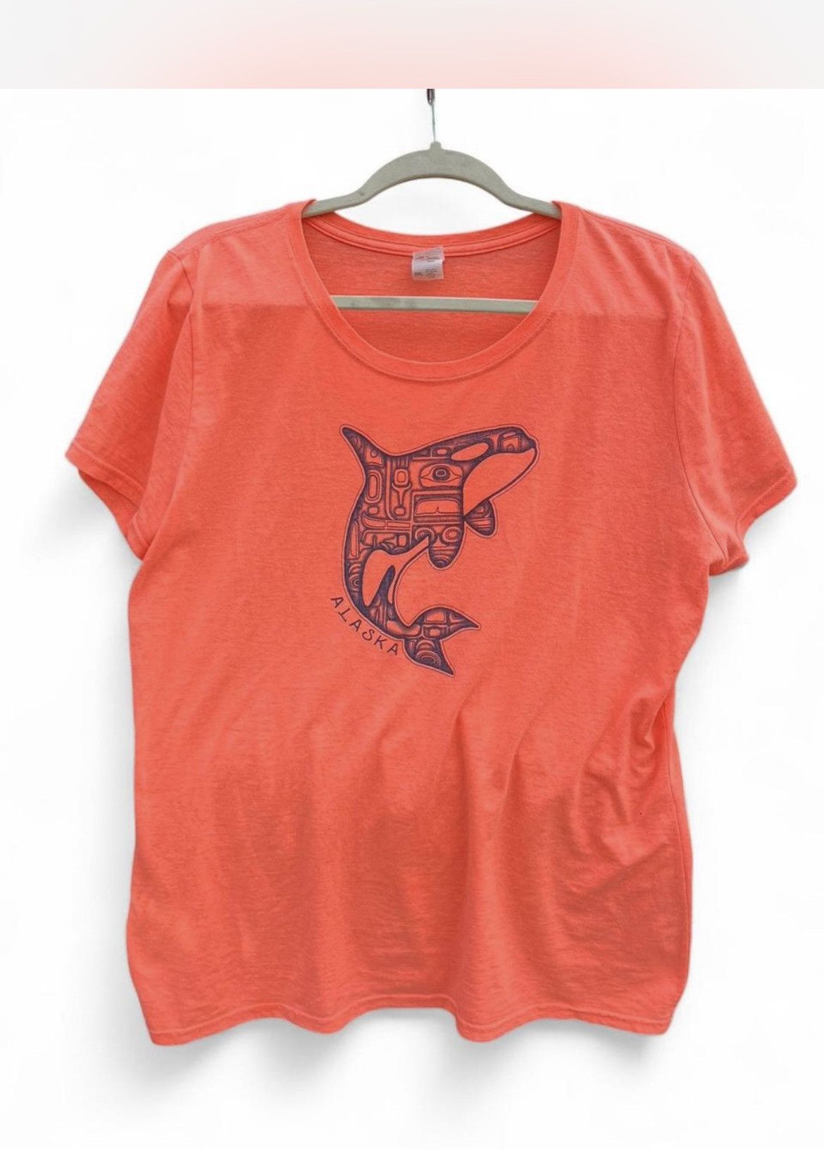 Hanes Hot pink 90’s Alaska T-shirt with Native American Orca Size US XXL / EU 58 / 5 - 1 Thumbnail