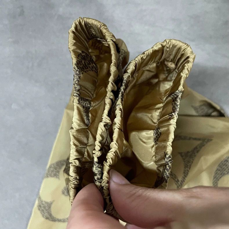 Louis Vuitton Louis Vuitton Brown full print jogging pants Size US 34 / EU 50 - 6 Thumbnail