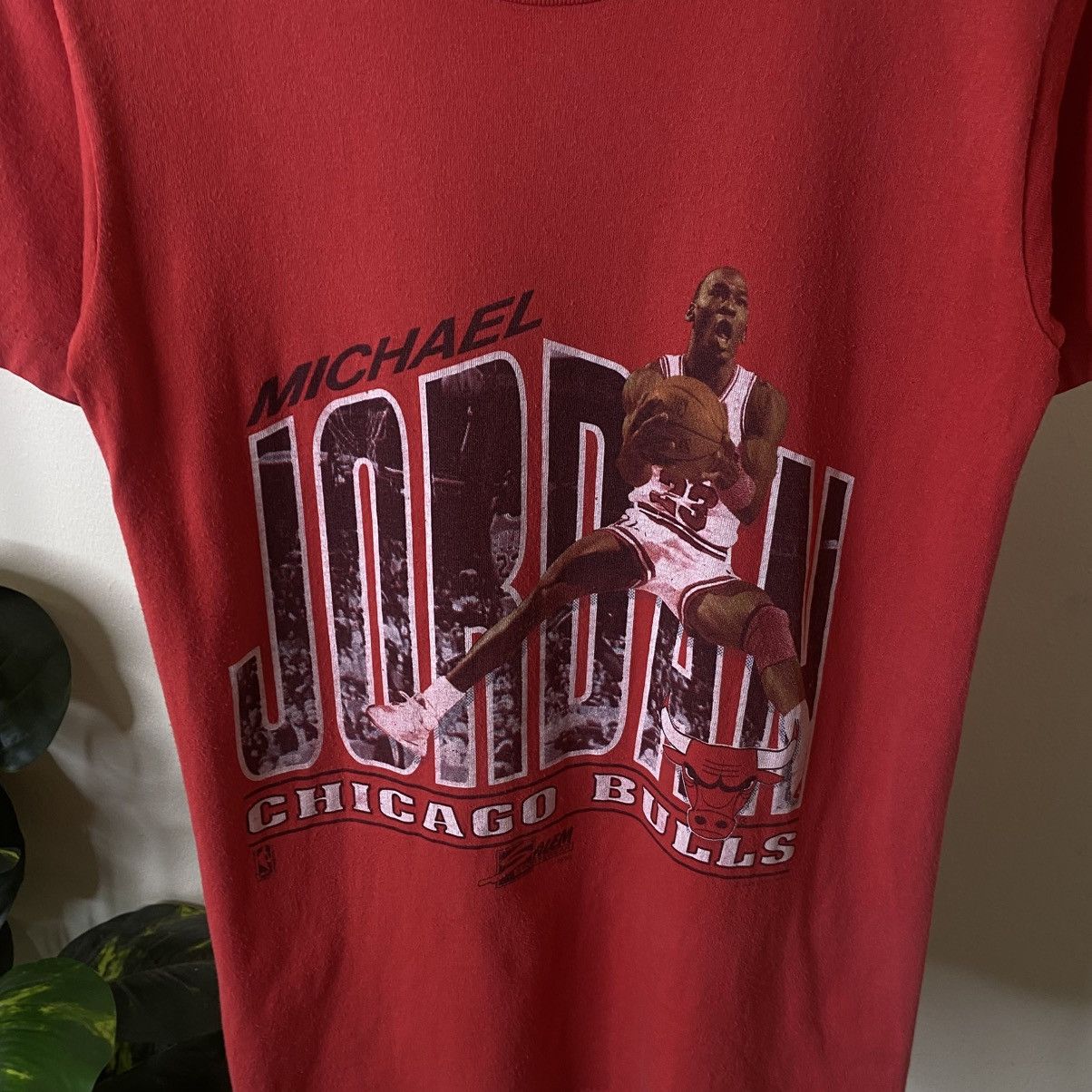 Salem Sportswear 1990s Michael Jordan Chicago Bulls NBA T Shirt Size US S / EU 44-46 / 1 - 2 Thumbnail