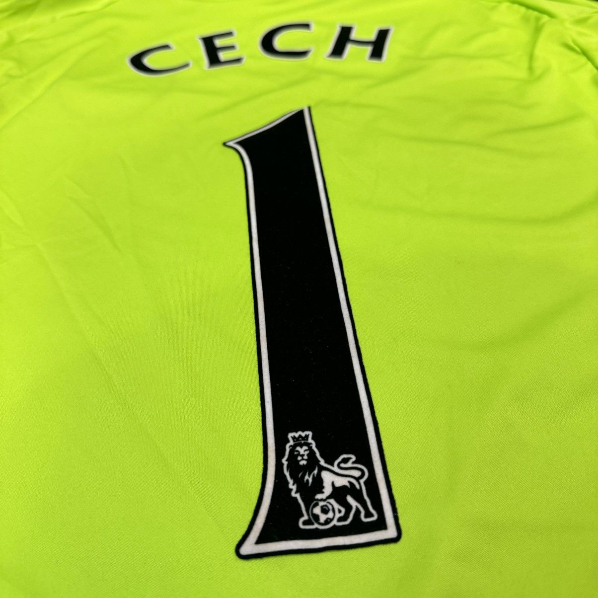 Adidas Chelsea 10/11 goalkeeper gk shirt #1 Cech Size US M / EU 48-50 / 2 - 6 Thumbnail