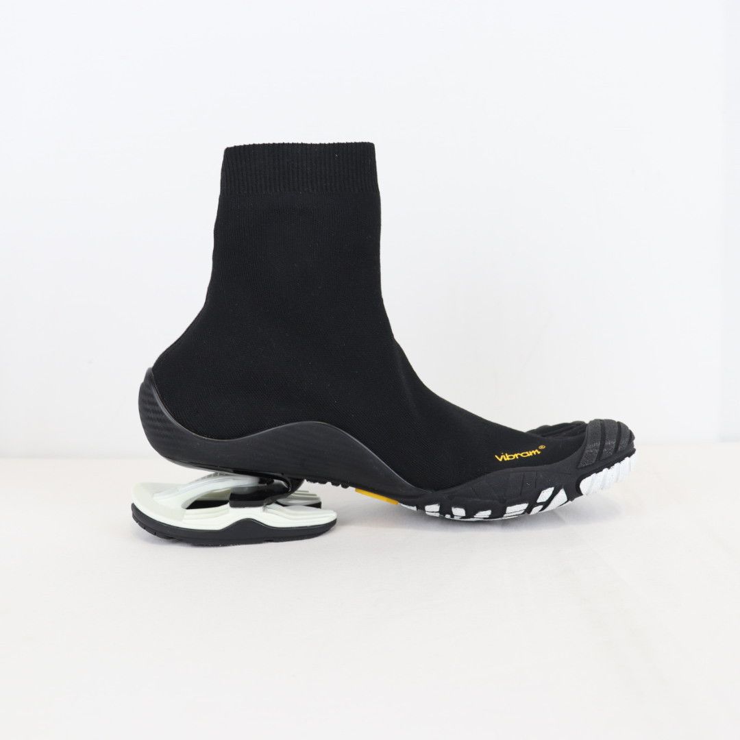 Balenciaga o1rshd1 Flex Five Toe Socks Boots in Black/white Size US 6 / EU 39 - 9 Thumbnail
