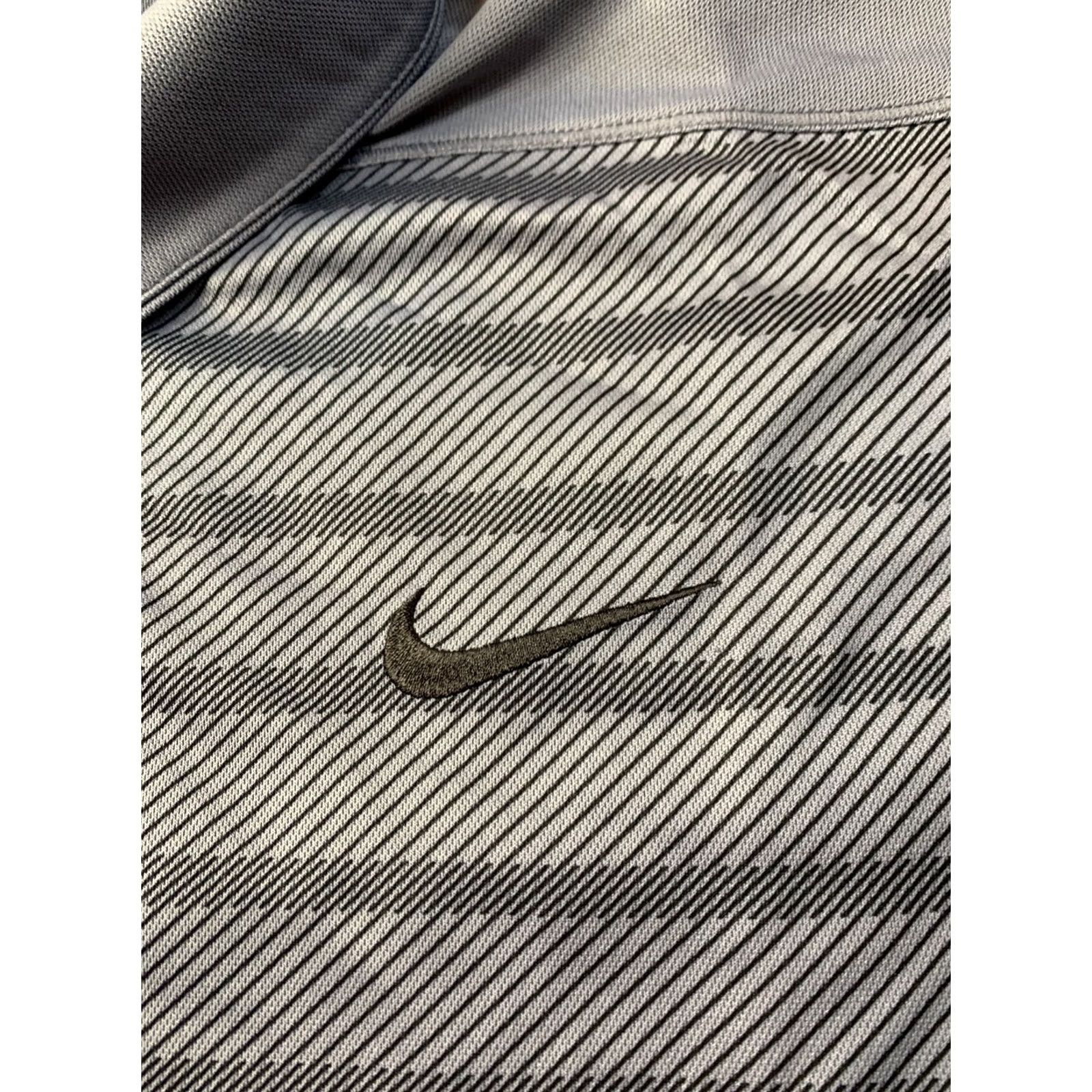 Nike Nike Dri-FIT Polo Shirt Men XL Gray and Black Polo Short Sleeve Training Sport Jersey 2018 Size US XL / EU 56 / 4 - 4 Thumbnail