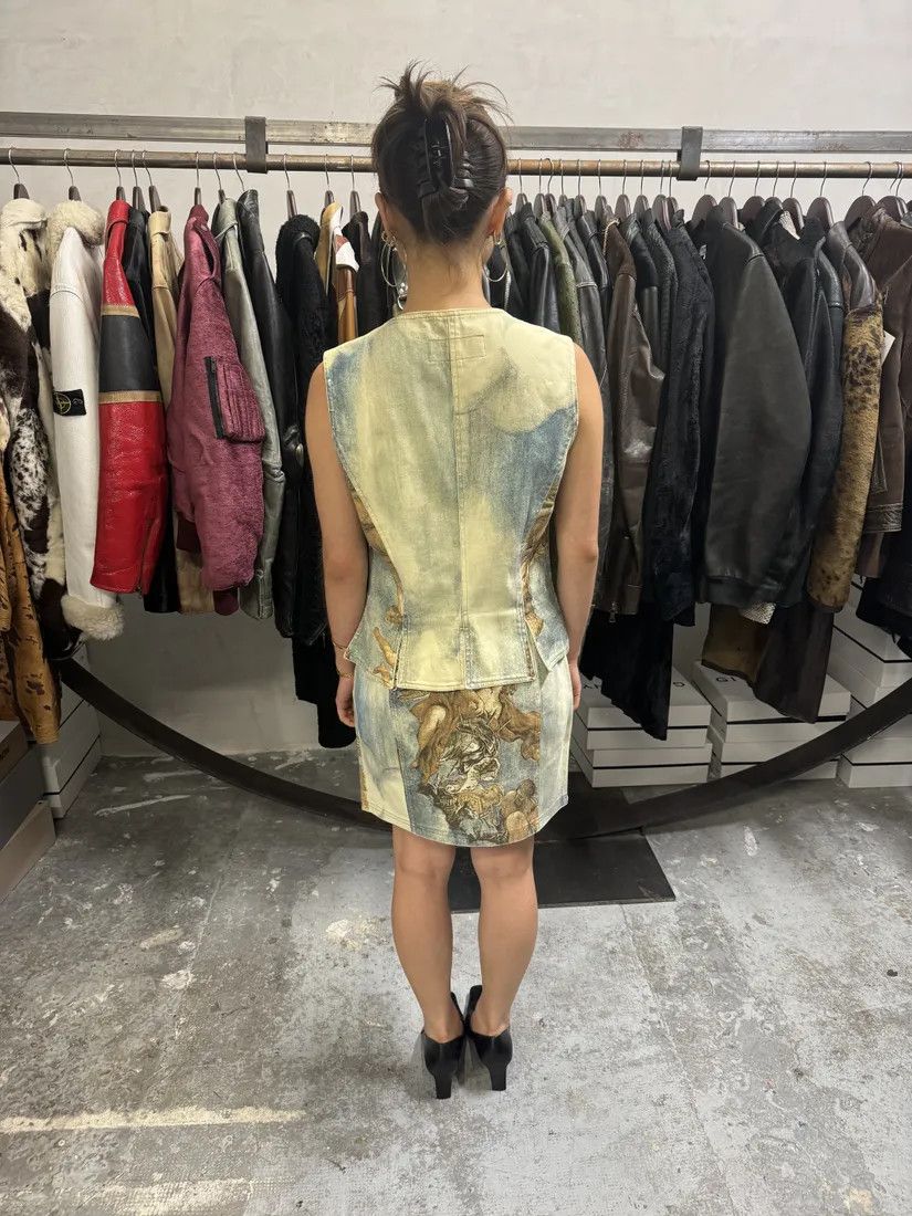 Roberto Cavalli × Vintage FW1994 Roberto Cavalli Renaissance Royal Print Buttoned Vest Size S / US 4 / IT 40 - 4 Thumbnail