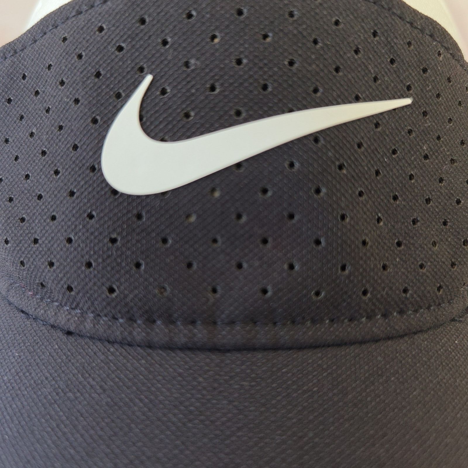 Nike Nike AeroBill Running Golf Tennis Visor Style AV6960-010 Size ONE SIZE - 4 Thumbnail
