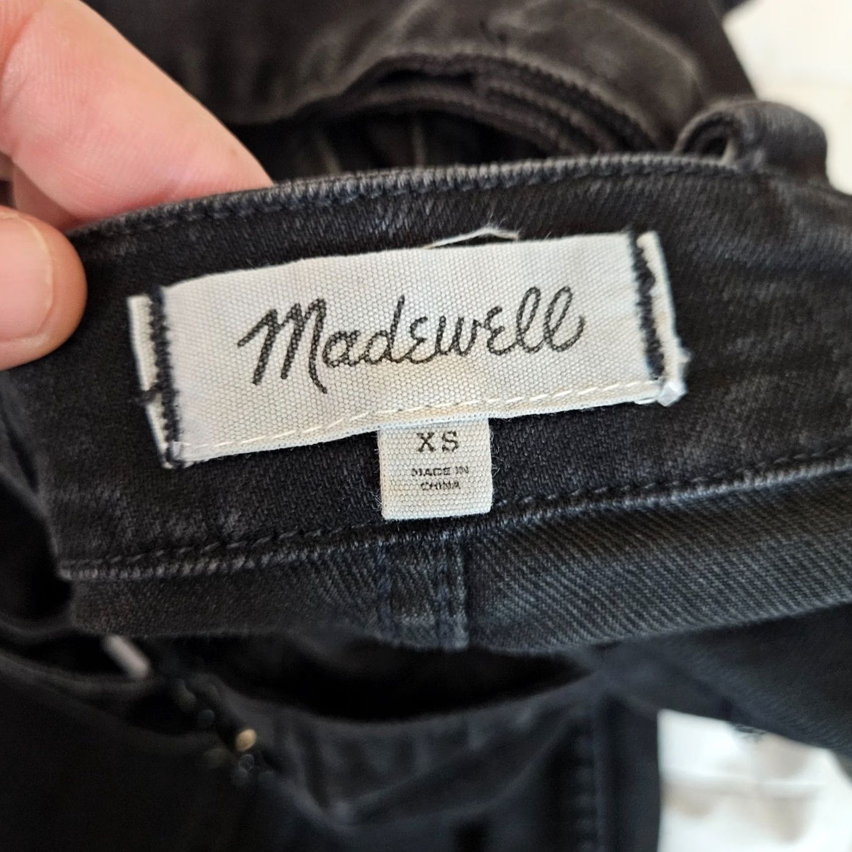 Madewell Madewell Women's Zipper Overalls Black Skinny Leg Dark Wash XS Denim One-Piece Regular Women Sundress? Size 26" / US 2 / IT 38 - 4 Thumbnail
