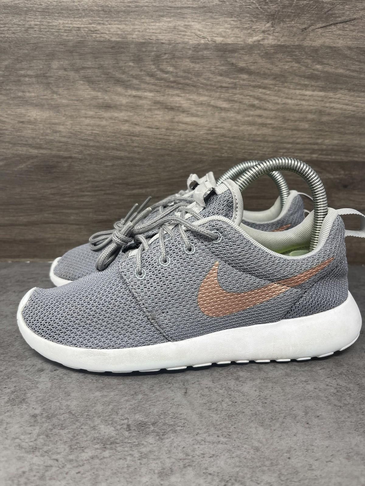 Nike Nike Roshe One Running Shoes Womens Size 6 Grey NikeID Size US 6 / IT 36 - 1 Thumbnail