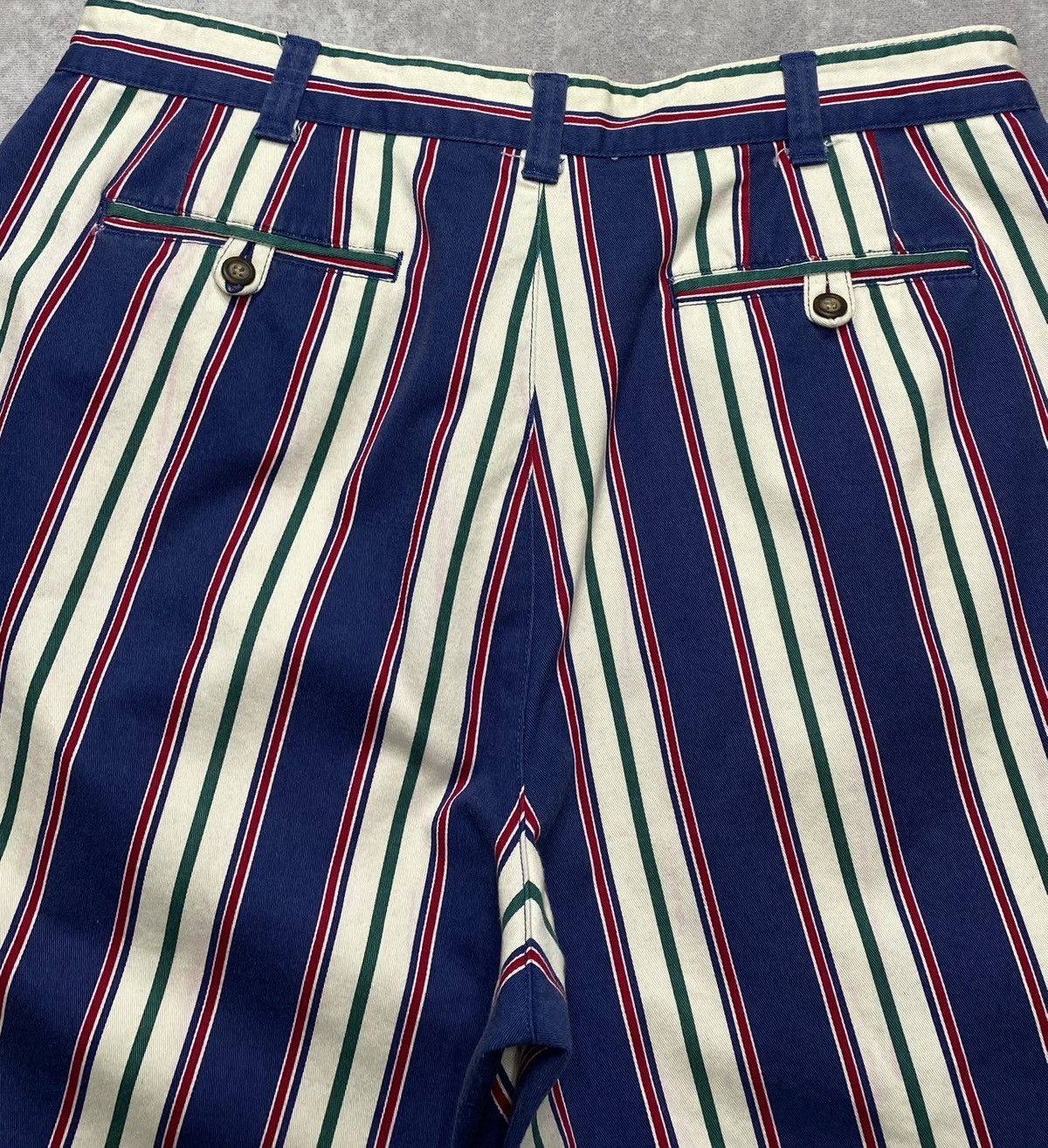 Tommy Hilfiger 90’s Vintage Tommy Hilfiger Striped Cotton Shorts Size US 36 / EU 52 - 2 Thumbnail