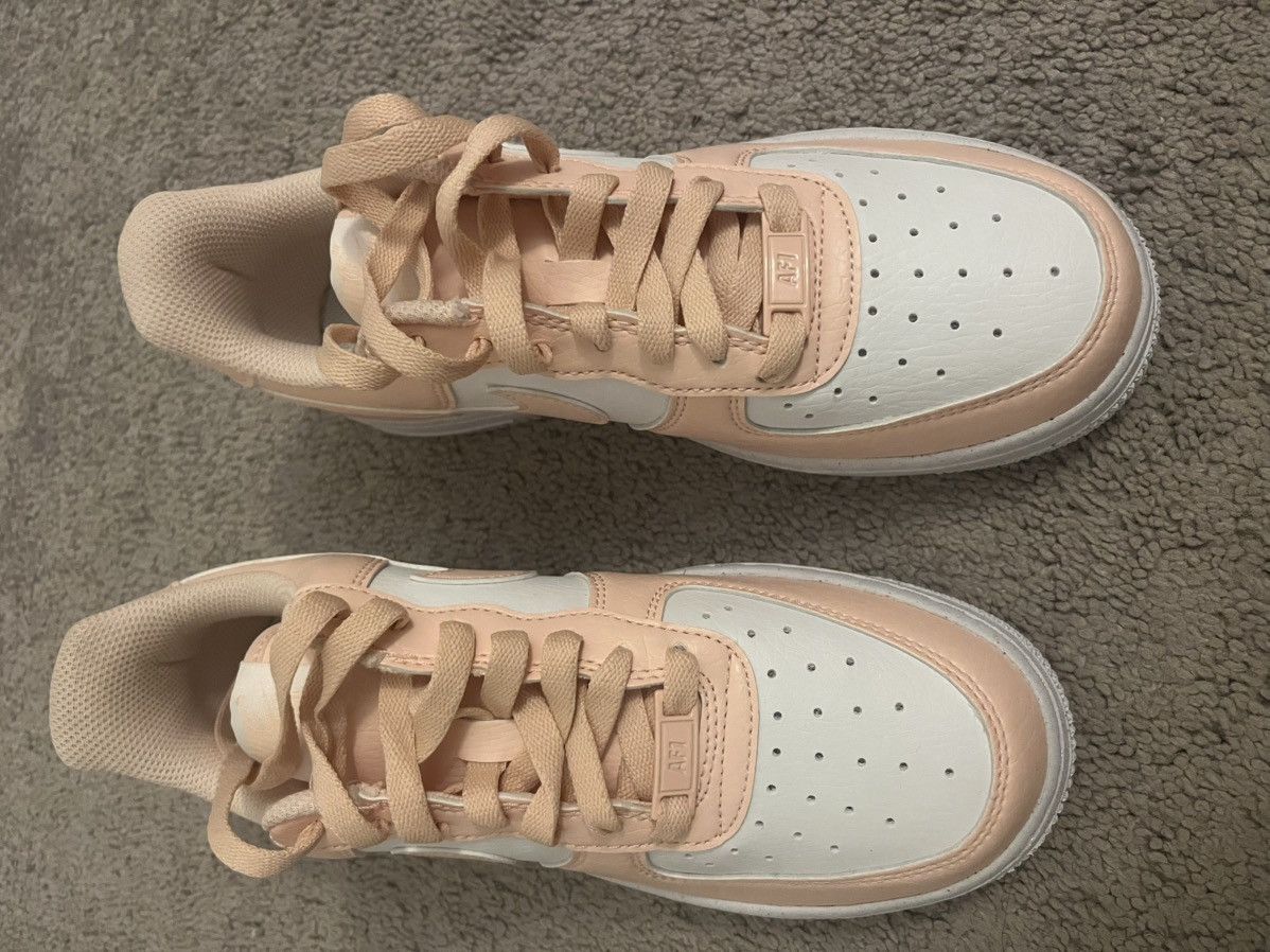 Nike AIR JORDAN 1 LOW SE | WHITE AND PEACH | SIZE 6.5 WMNS | NEW Size US 7 / IT 37 - 2 Thumbnail