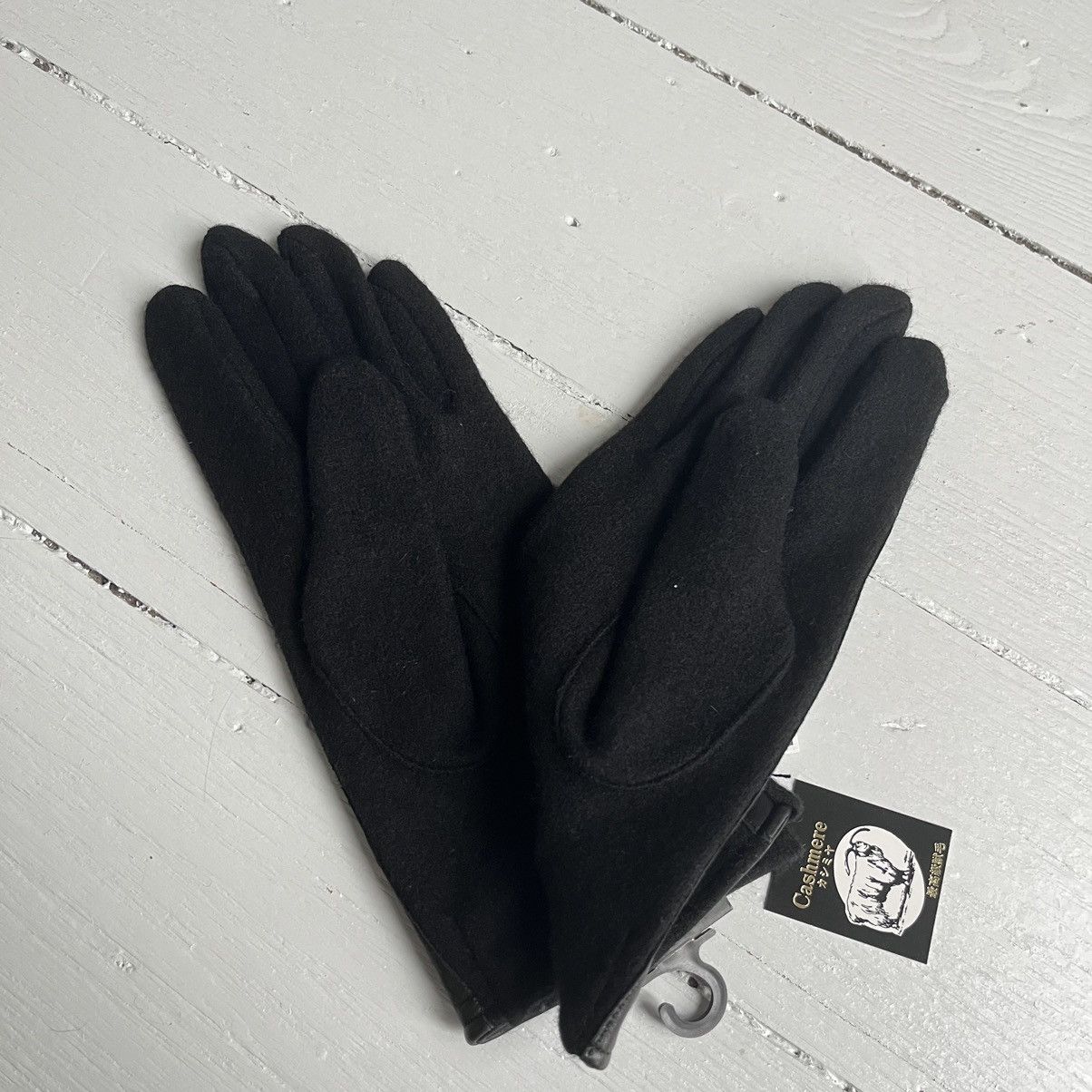 Saint Laurent Paris × Yves Saint Laurent Yves Saint Laurent Gants Cashmere Gloves Womens Size ONE SIZE - 4 Thumbnail