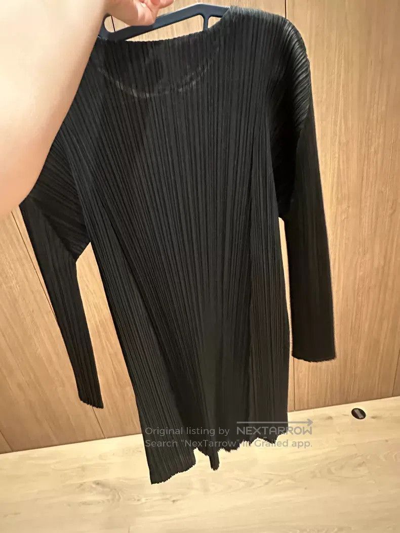 Issey Miyake Issey Miyake Black Ruched Top Size L / US 10 / IT 46 - 4 Thumbnail