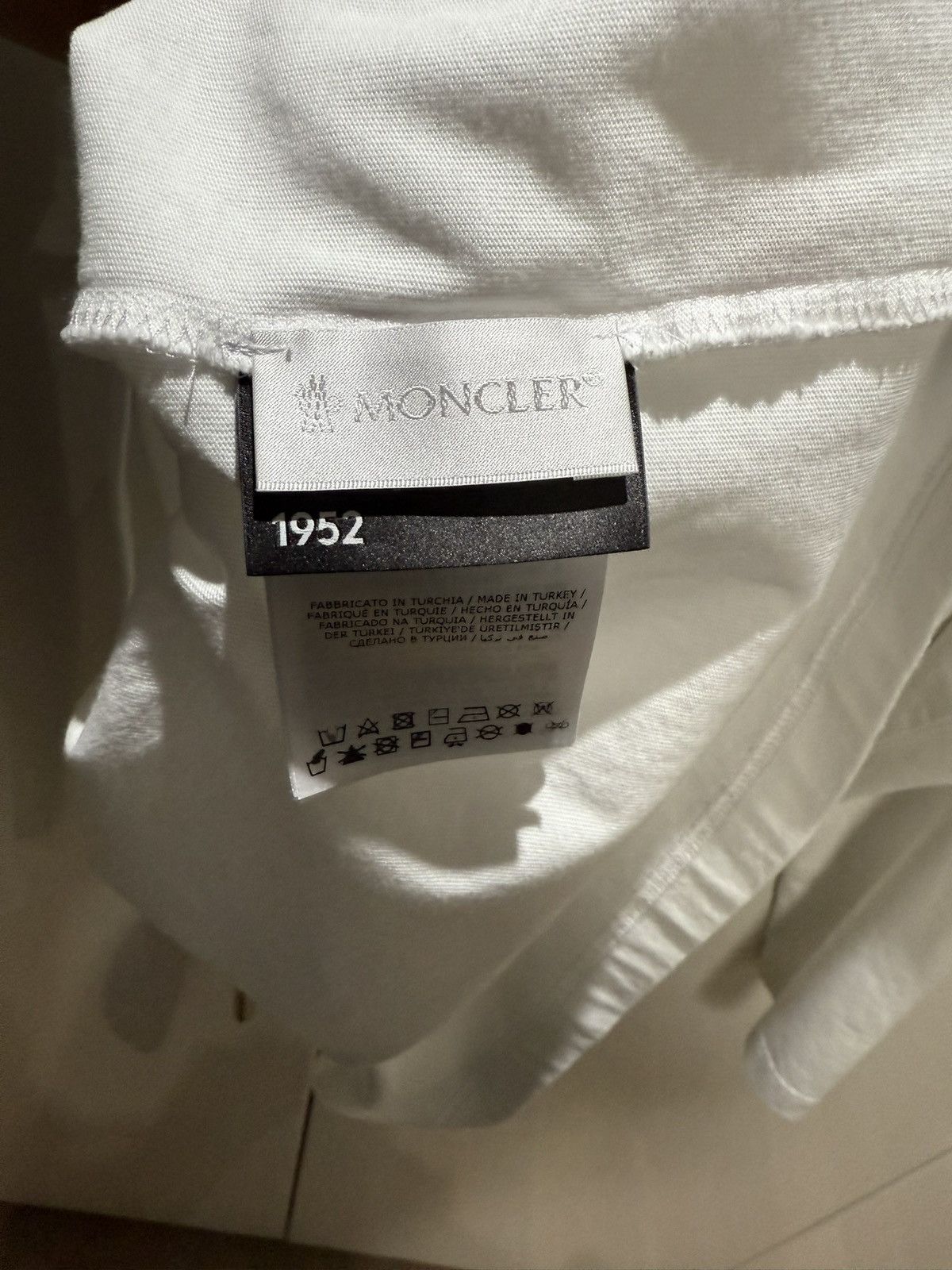 Moncler Genius Moncler 1952 Genius 2 x Undefeated Longsleeve T-Shirt Size US M / EU 48-50 / 2 - 5 Thumbnail