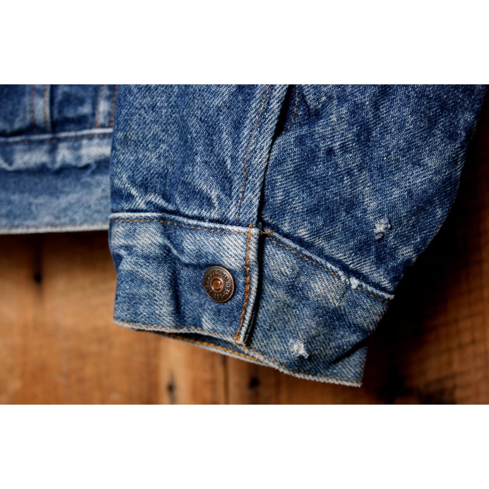 Levi's VINTAGE LEVI'S Denim Jacket Sherpa Lined Snap Button Blue 42R Men Jeans Jacket Coat Sz. 42R Size US 42 / EU 58 - 4 Thumbnail