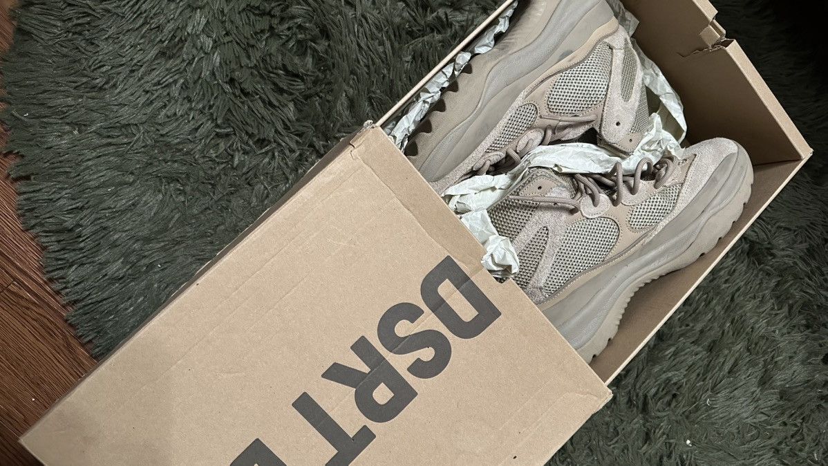 Yeezy Yeezy desert boots Size US 10.5 / EU 43-44 - 2 Thumbnail