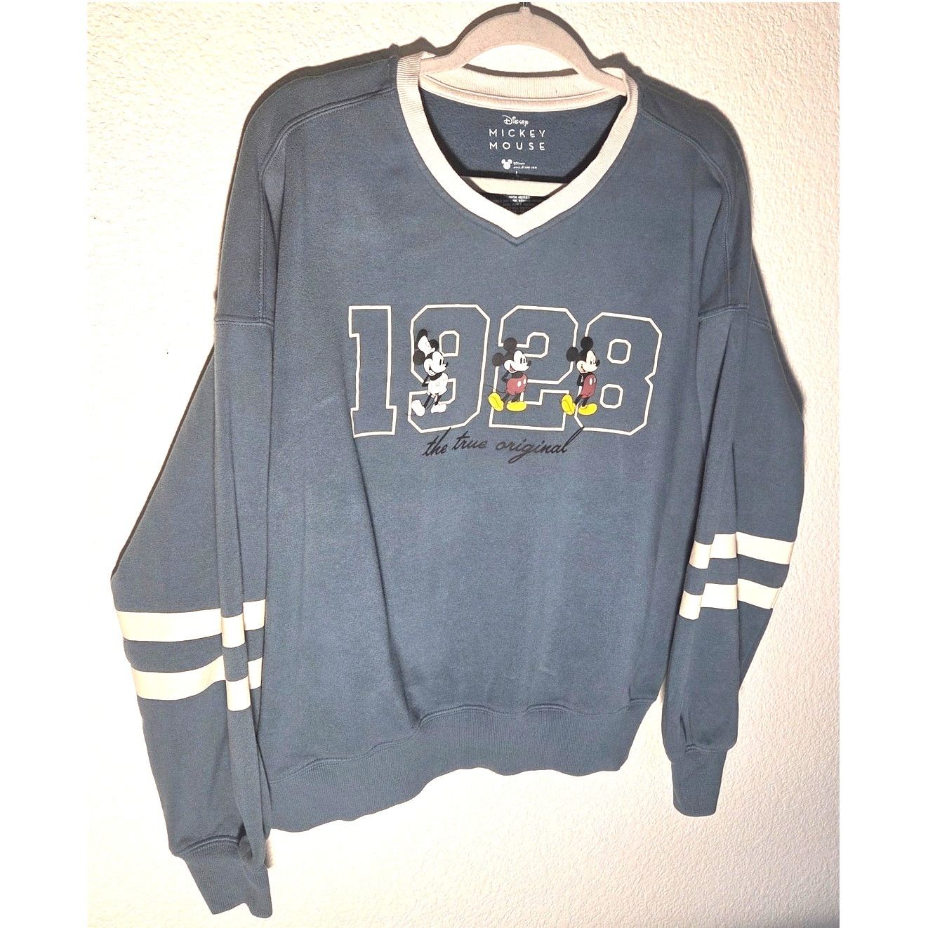 Disney Classic Disney Mickey Mouse V-Neck Sweatshirt L Size L / US 10 / IT 46 - 2 Thumbnail
