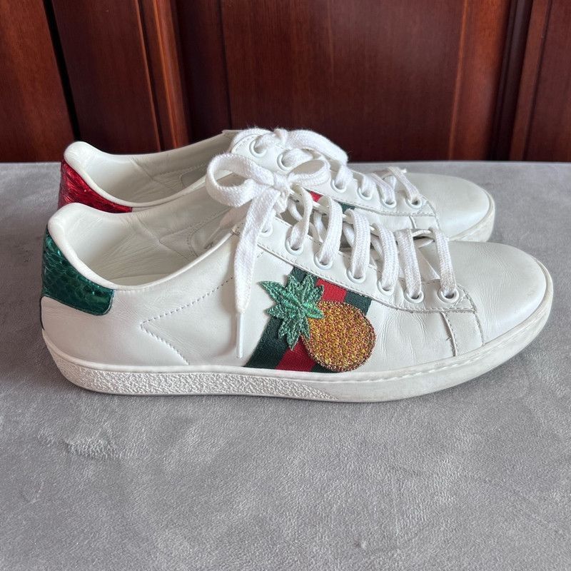 Gucci Gucci ACE Leather Ladybug Sneakers for Women Size US 6 / IT 36 - 2 Thumbnail